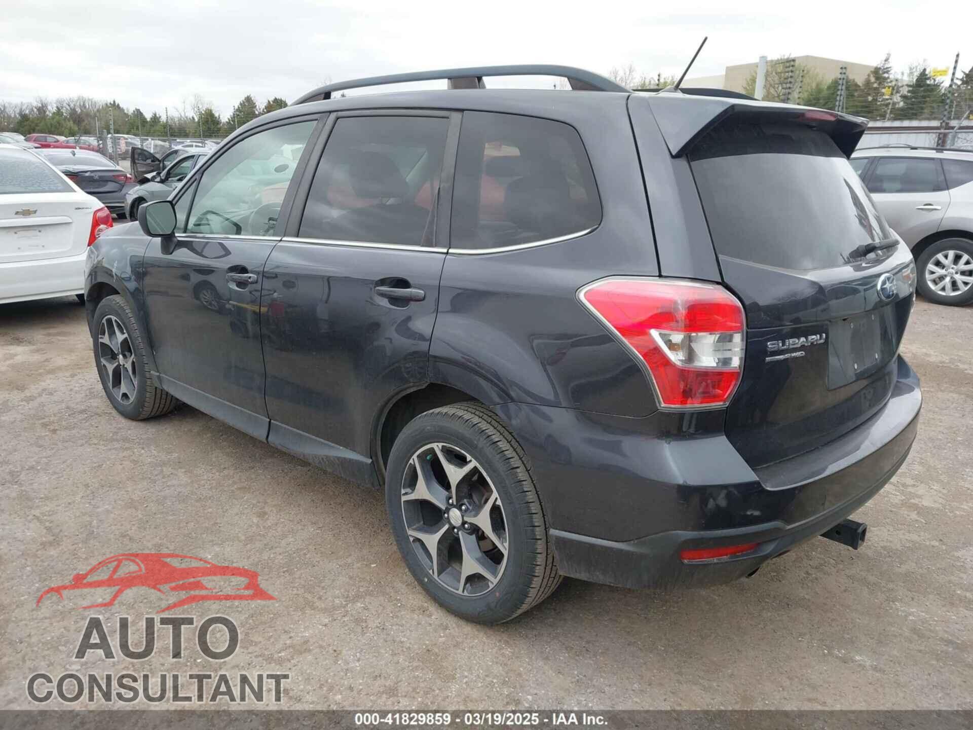 SUBARU FORESTER 2015 - JF2SJGDC1FH823888