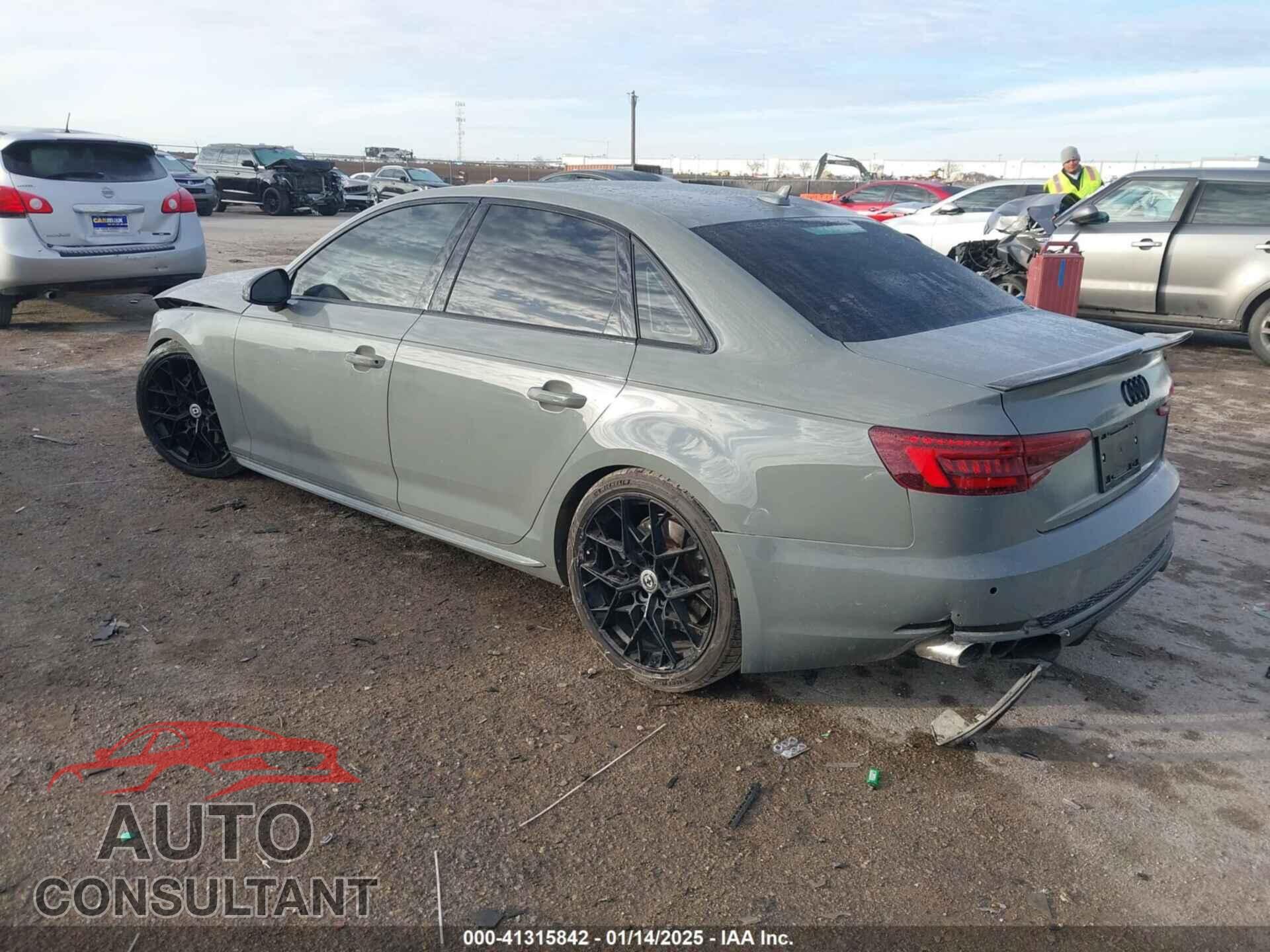 AUDI S4 2019 - WAUB4AF41KA000919