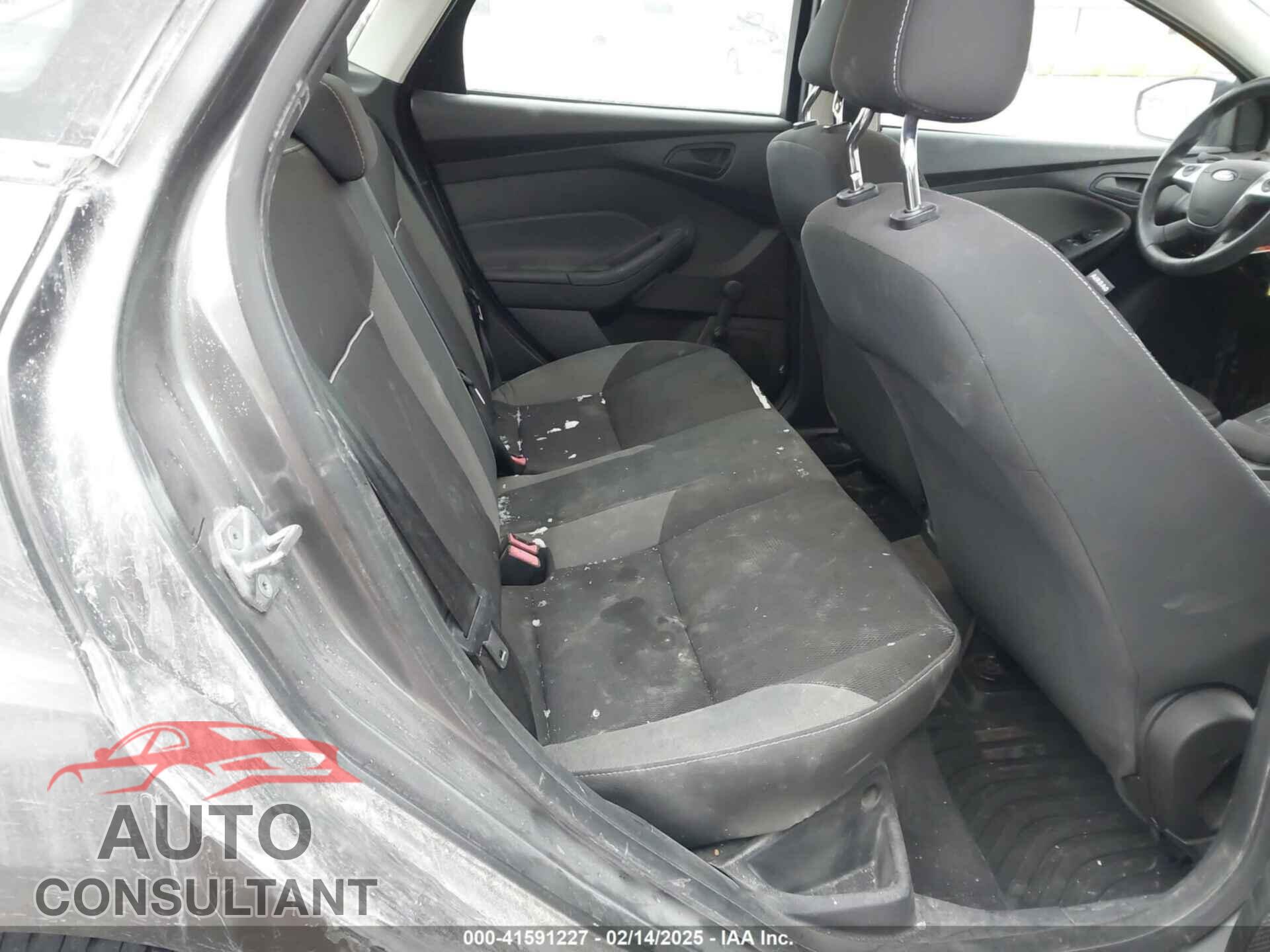 FORD FOCUS 2014 - 1FADP3E2XEL398855