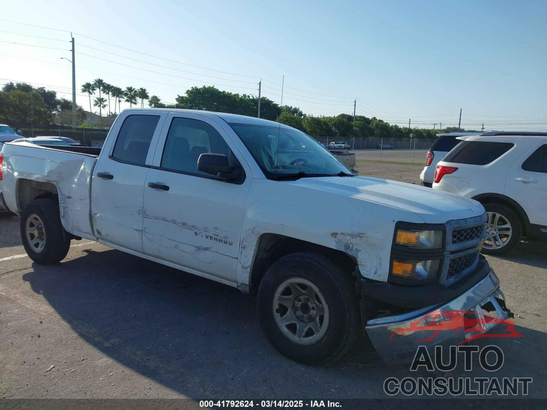 CHEVROLET SILVERADO 1500 2015 - 1GCRCPEH3FZ161937