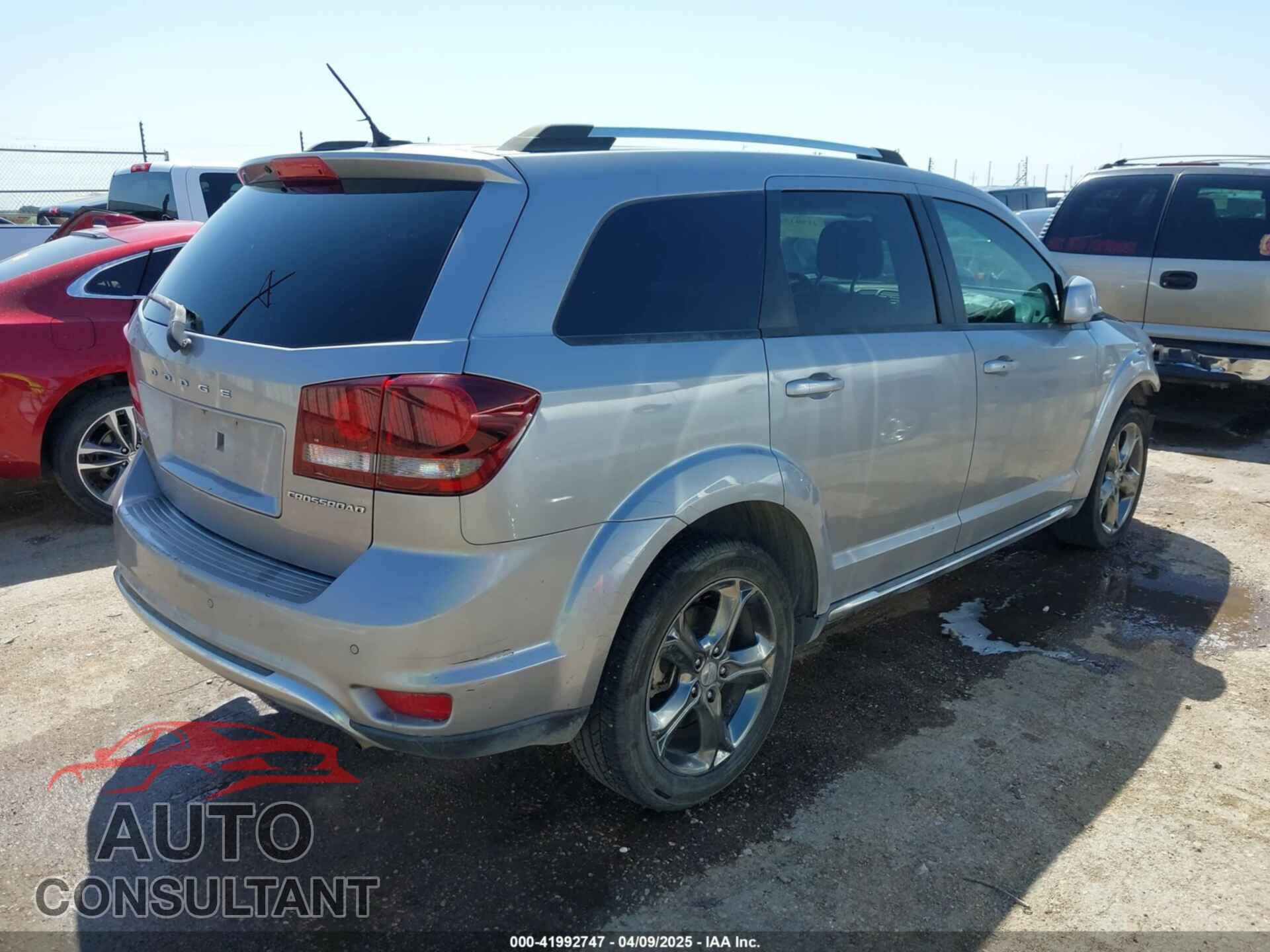 DODGE JOURNEY 2015 - 3C4PDCGB2FT692057