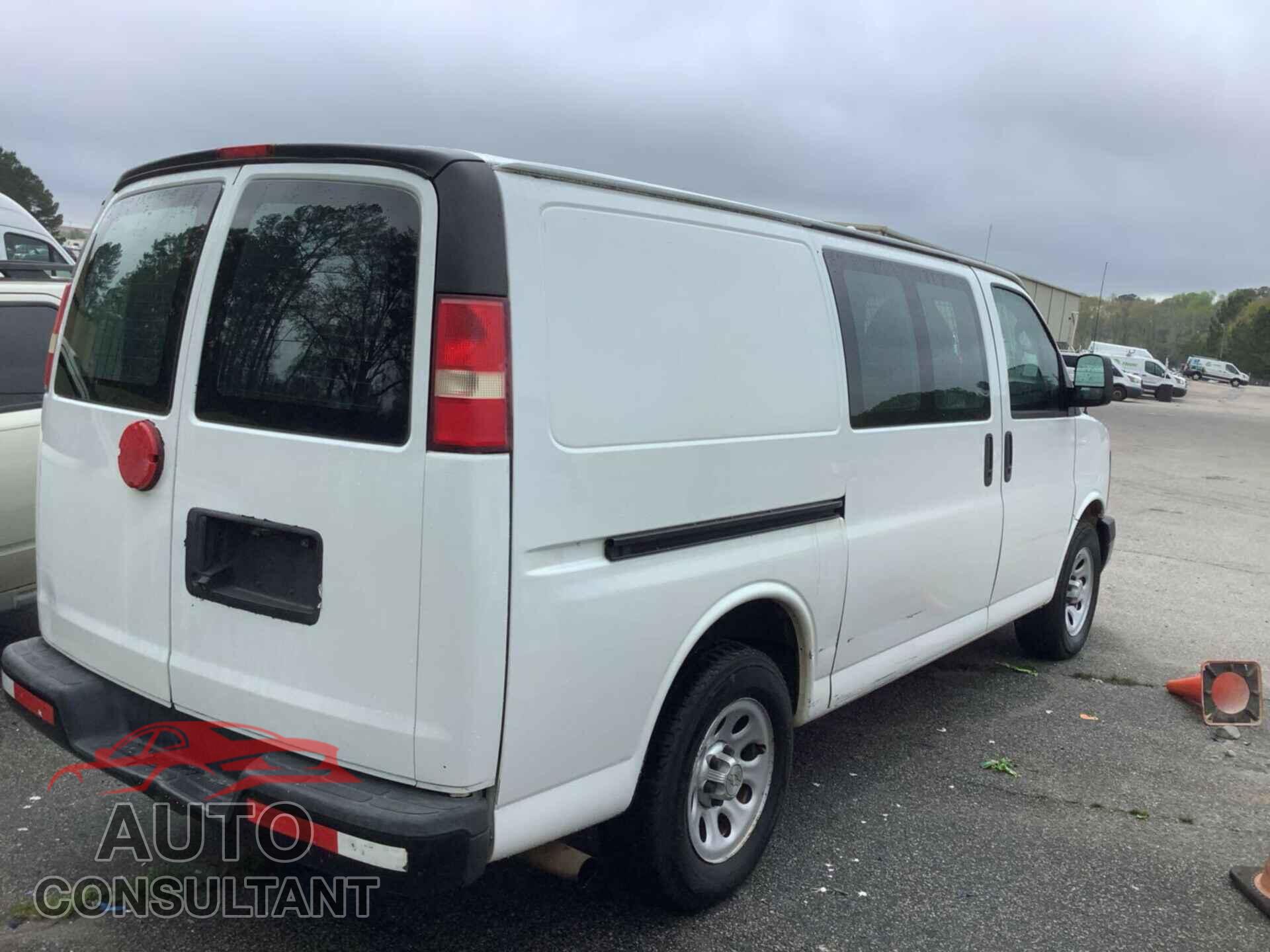 CHEVROLET EXPRESS G1500 2014 - 1GCSGAFXXE1154019