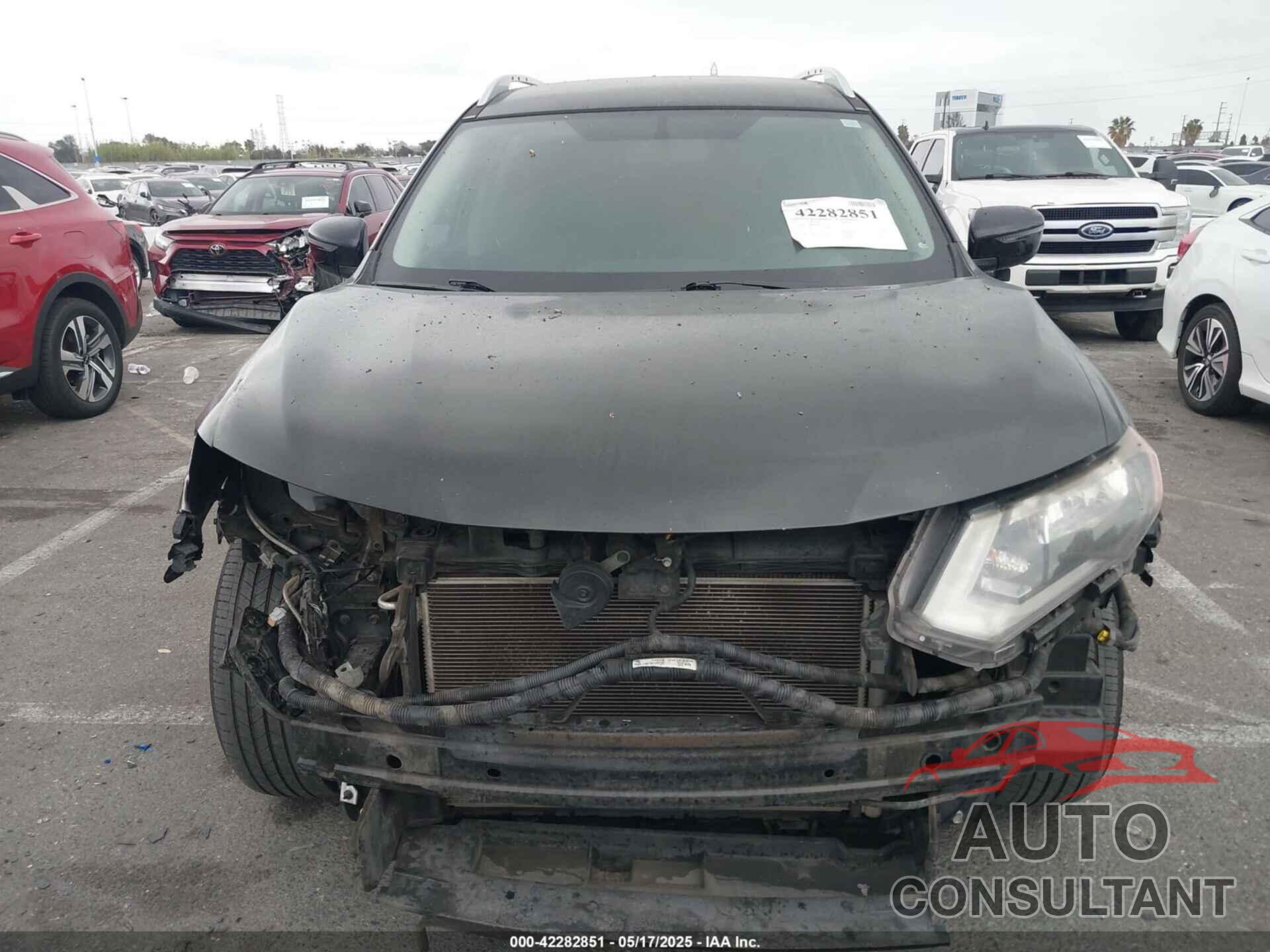 NISSAN ROGUE 2017 - KNMAT2MV6HP542218
