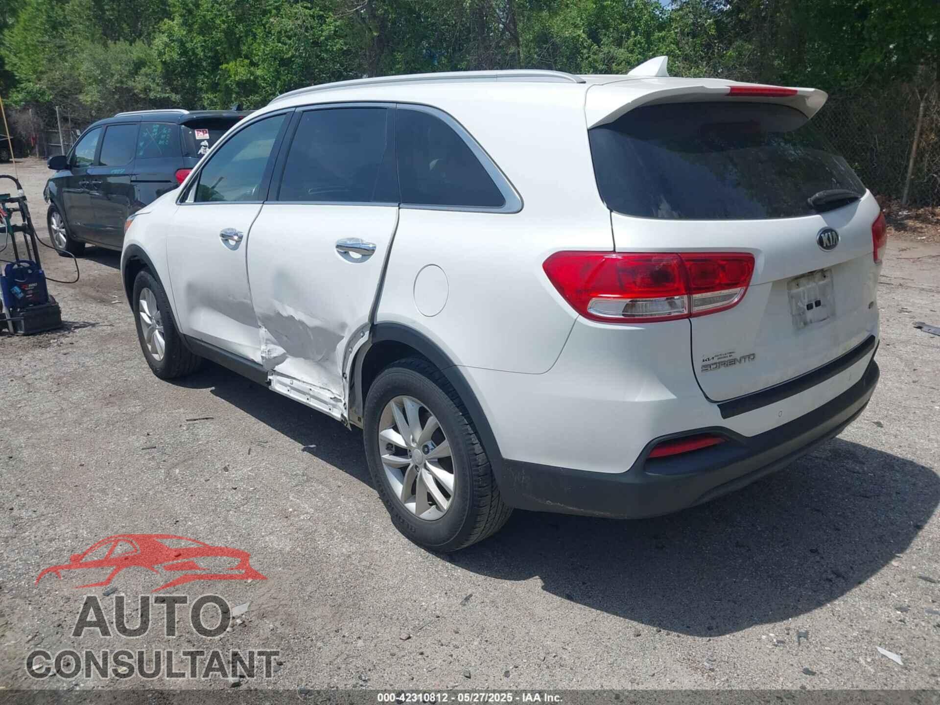 KIA SORENTO 2017 - 5XYPG4A39HG281117