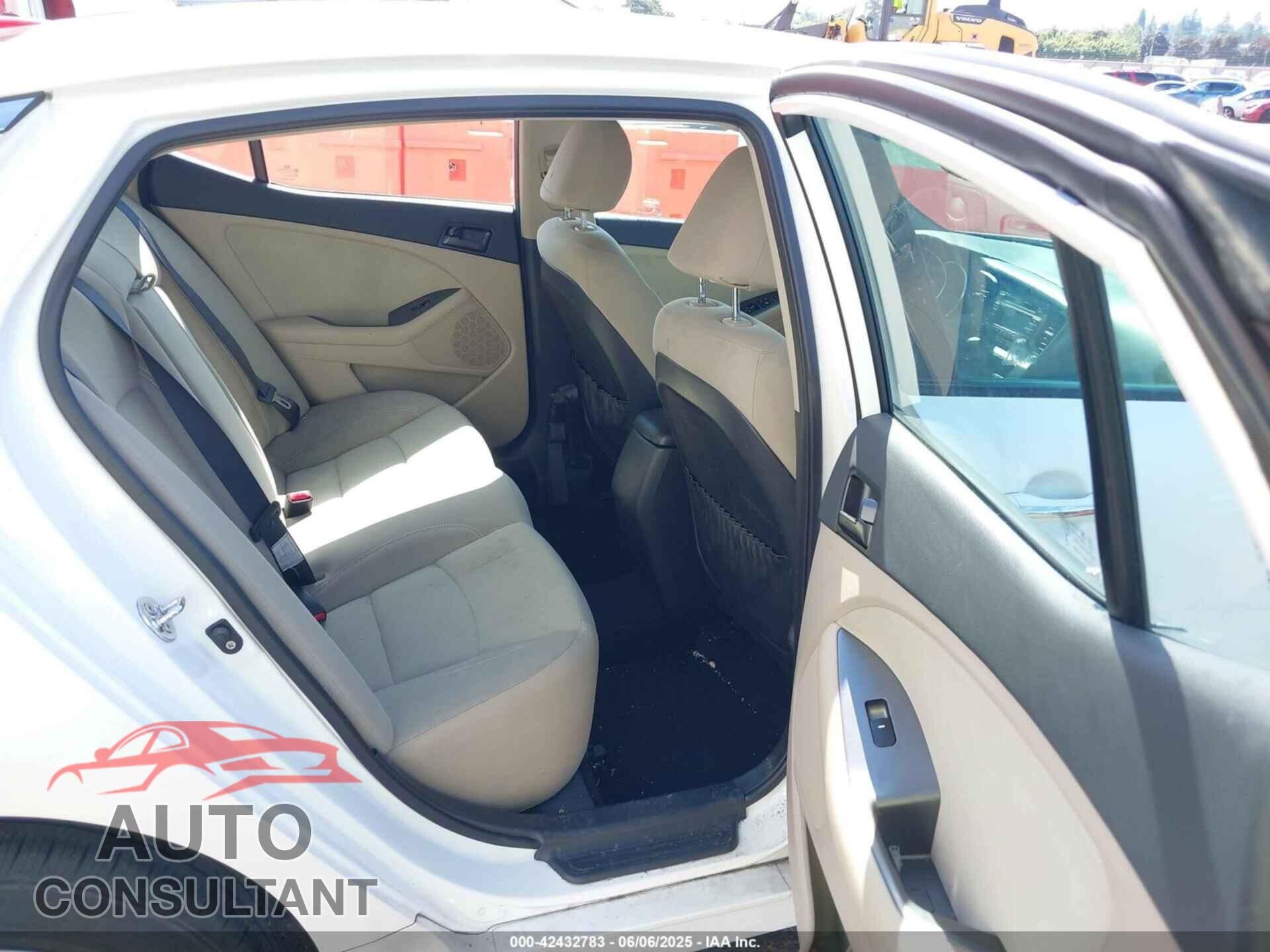 KIA OPTIMA 2013 - KNAGM4A78D5352030