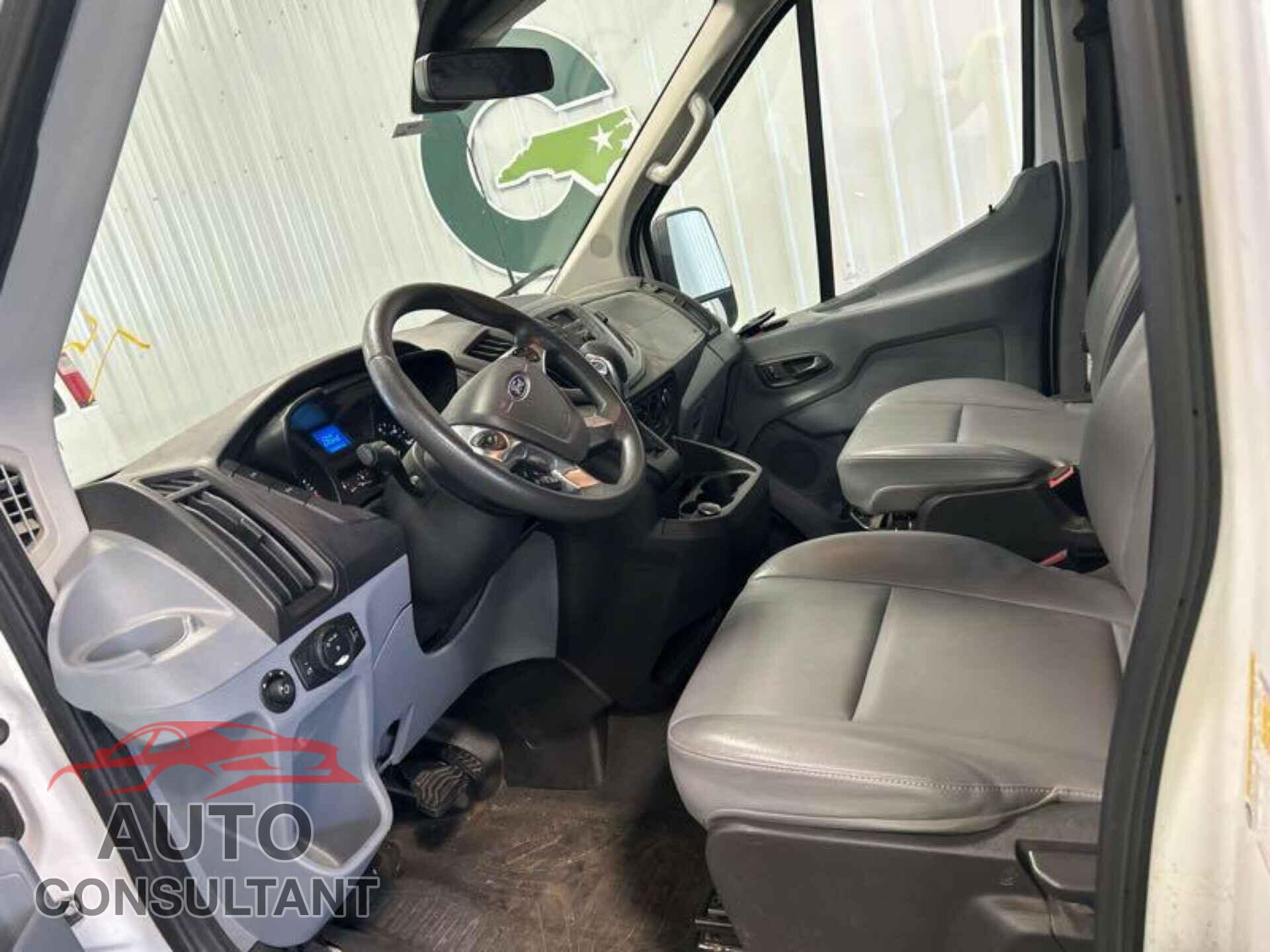 FORD TRANSIT 2019 - 1FTYR2XM6KKB30191