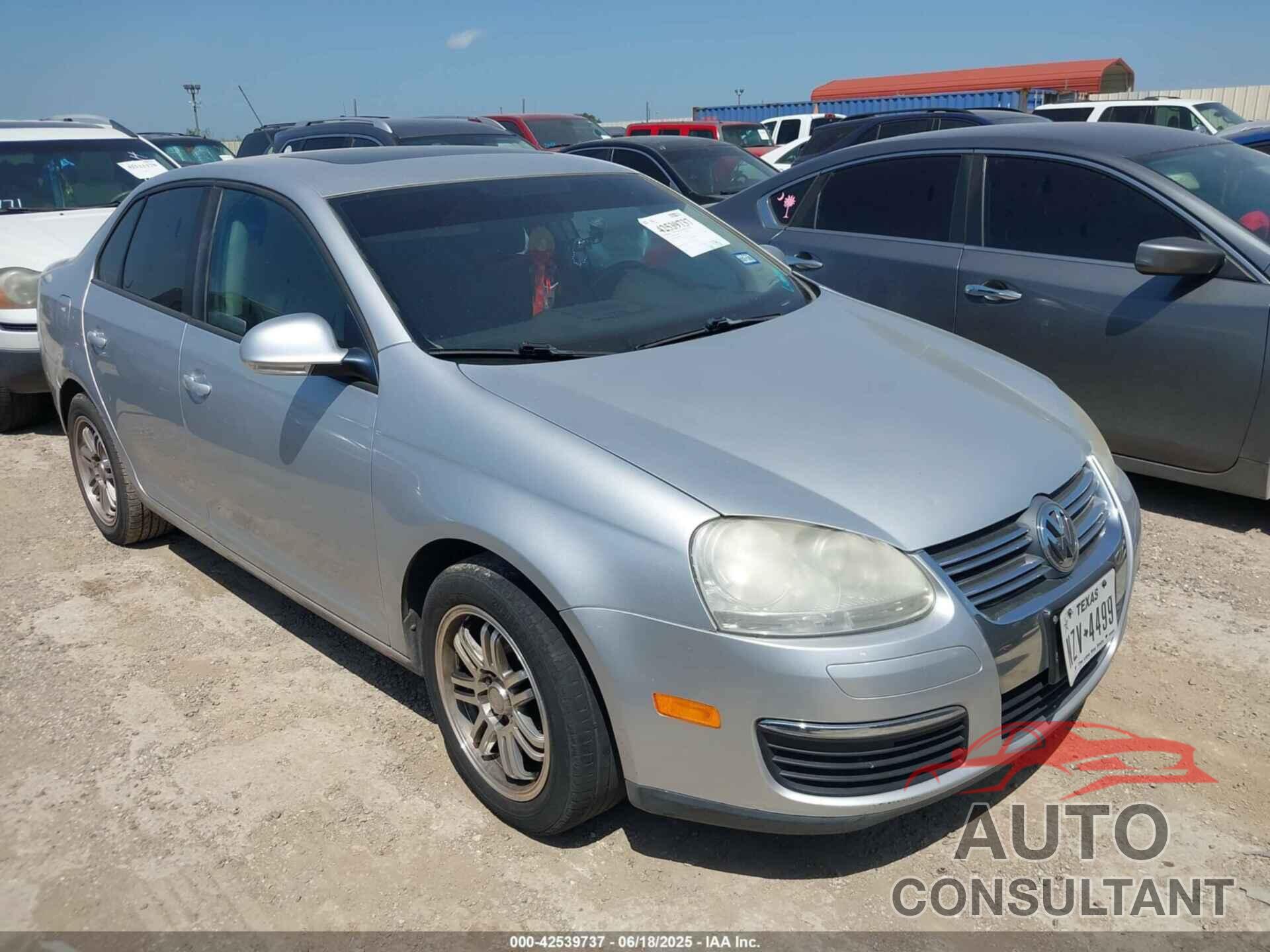 VOLKSWAGEN JETTA 2010 - 3VWRX7AJ4AM129874