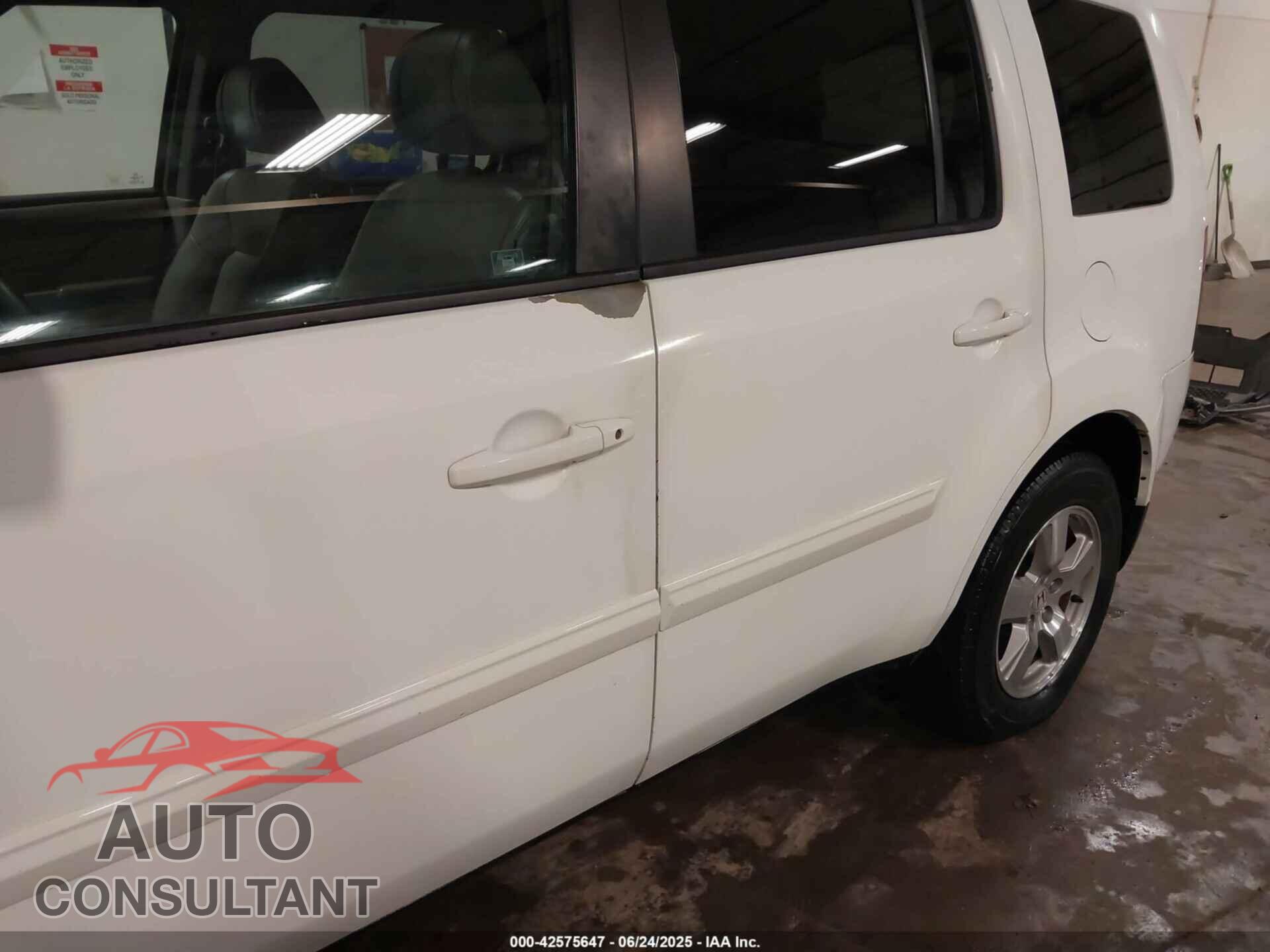 HONDA PILOT 2011 - 5FNYF4H61BB060682