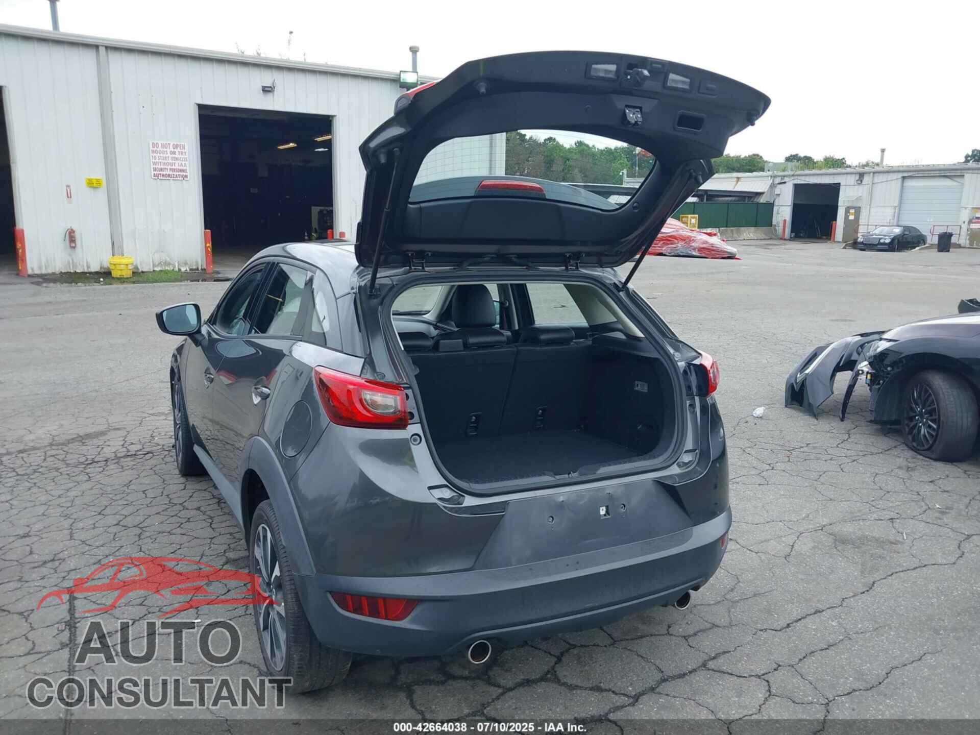 MAZDA CX-3 2019 - JM1DKFC78K0444723