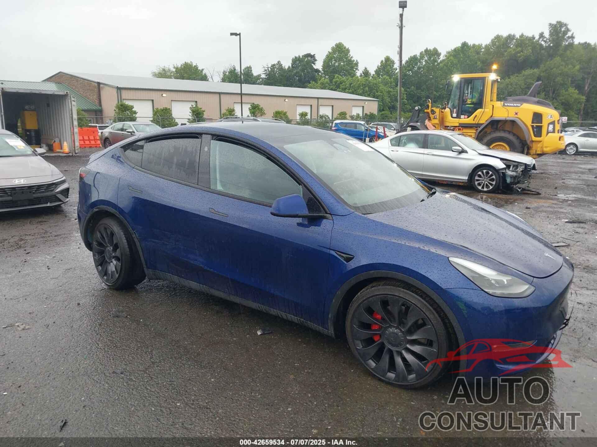 TESLA MODEL Y 2023 - 7SAYGDEFXPF941604