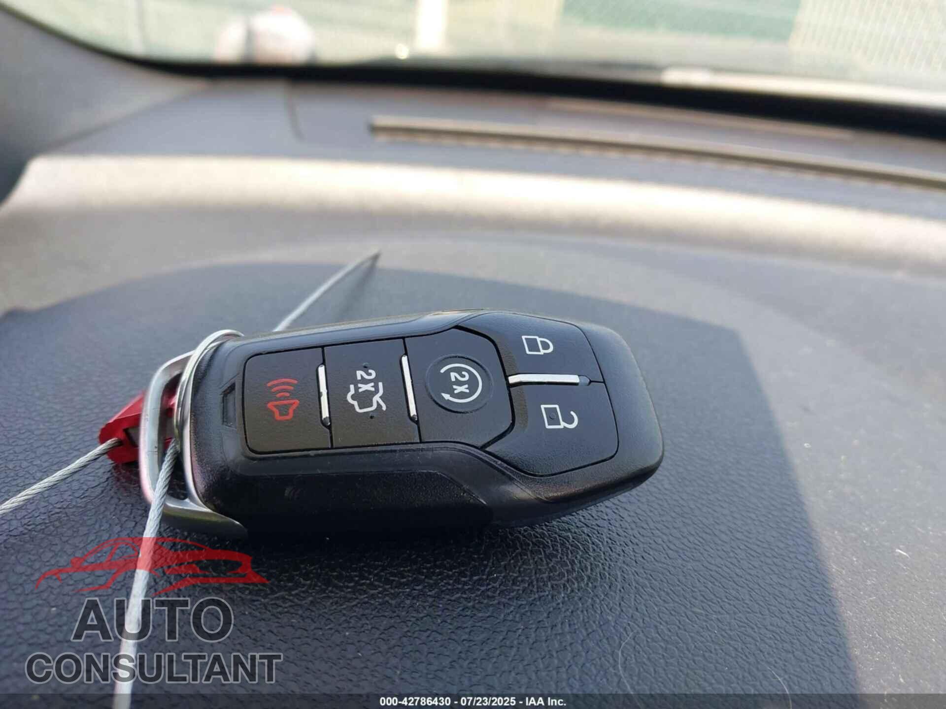 FORD EXPLORER 2017 - 1FM5K7D81HGE27971