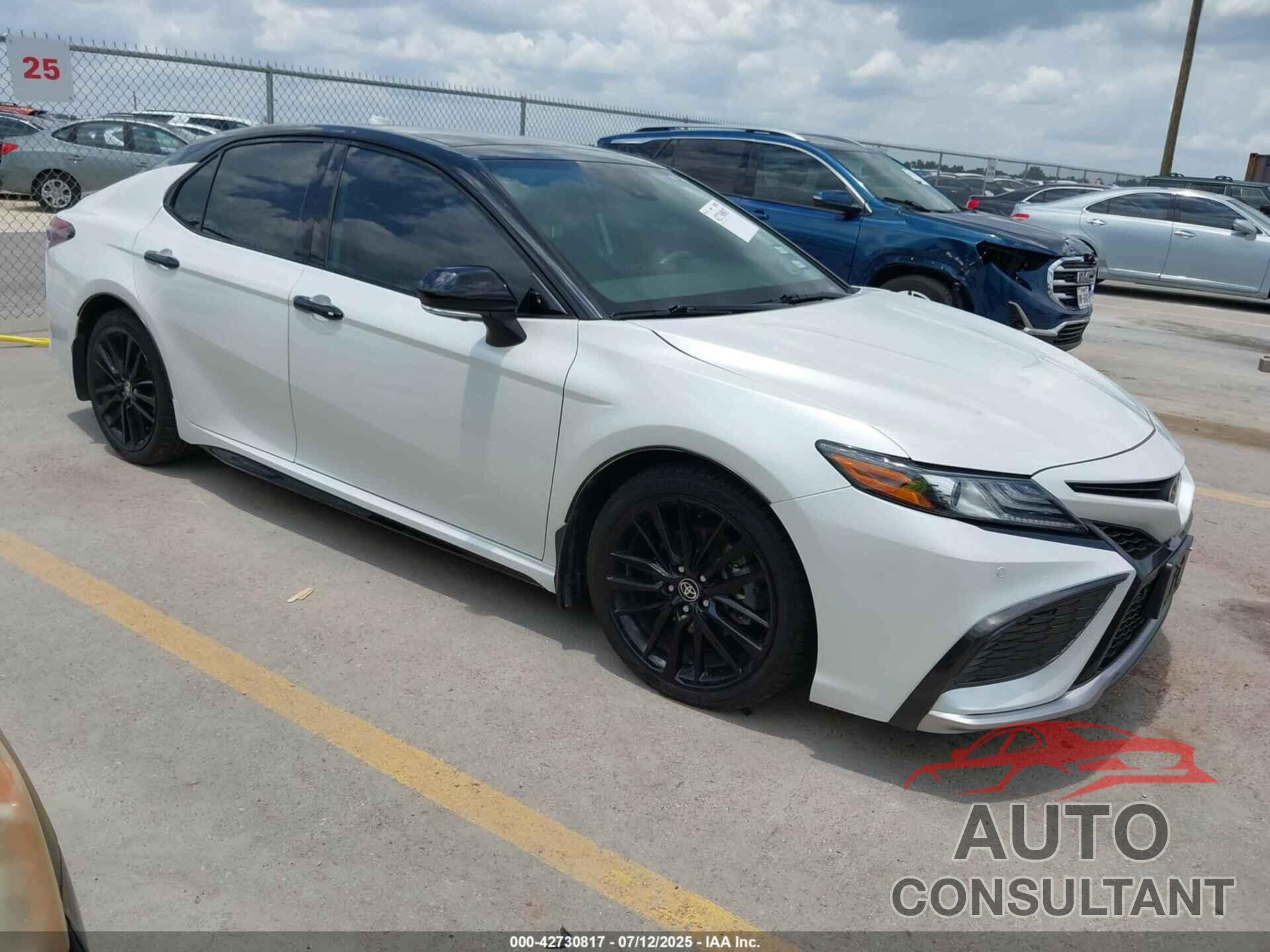 TOYOTA CAMRY 2021 - 4T1KZ1AK9MU054492