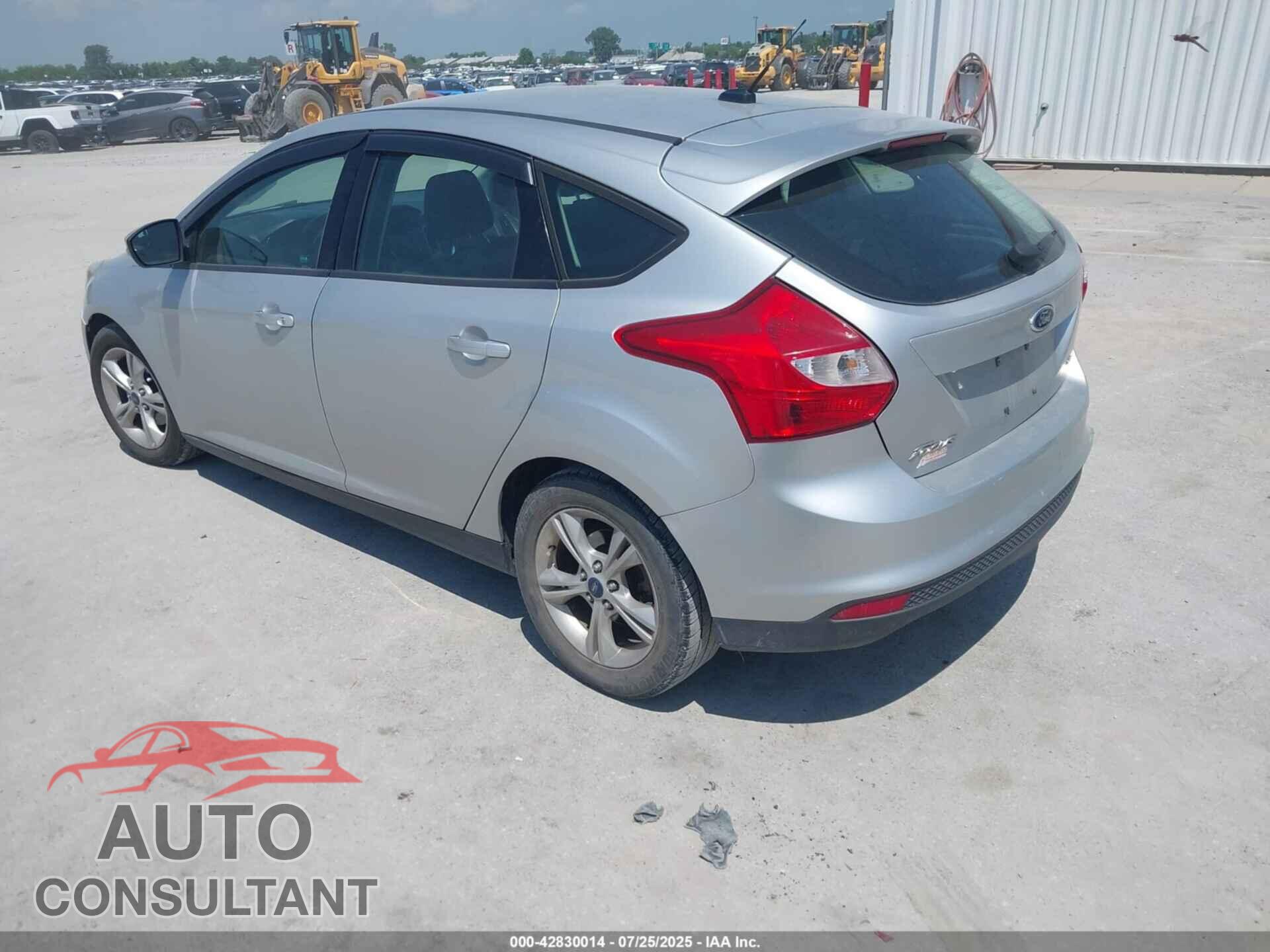 FORD FOCUS 2012 - 1FAHP3K29CL320926