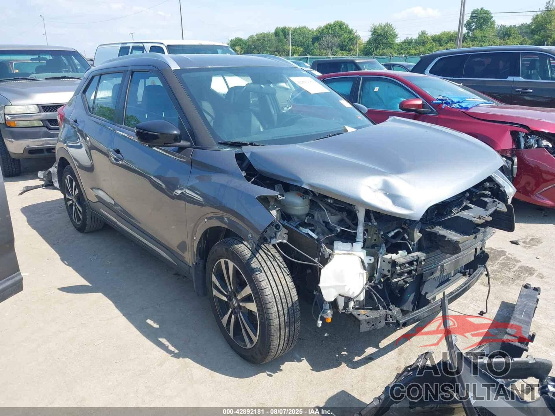 NISSAN KICKS 2018 - 3N1CP5CU0JL518623