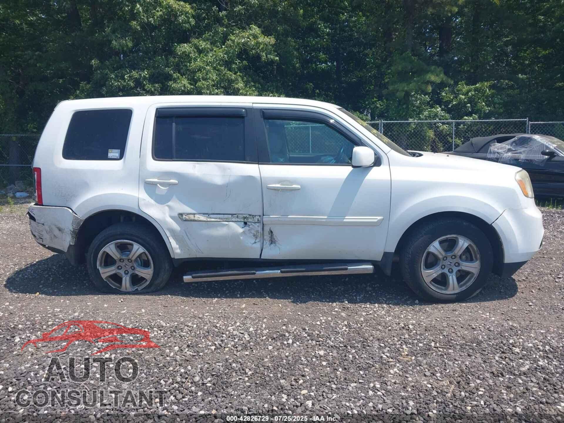 HONDA PILOT 2012 - 5FNYF4H50CB065980