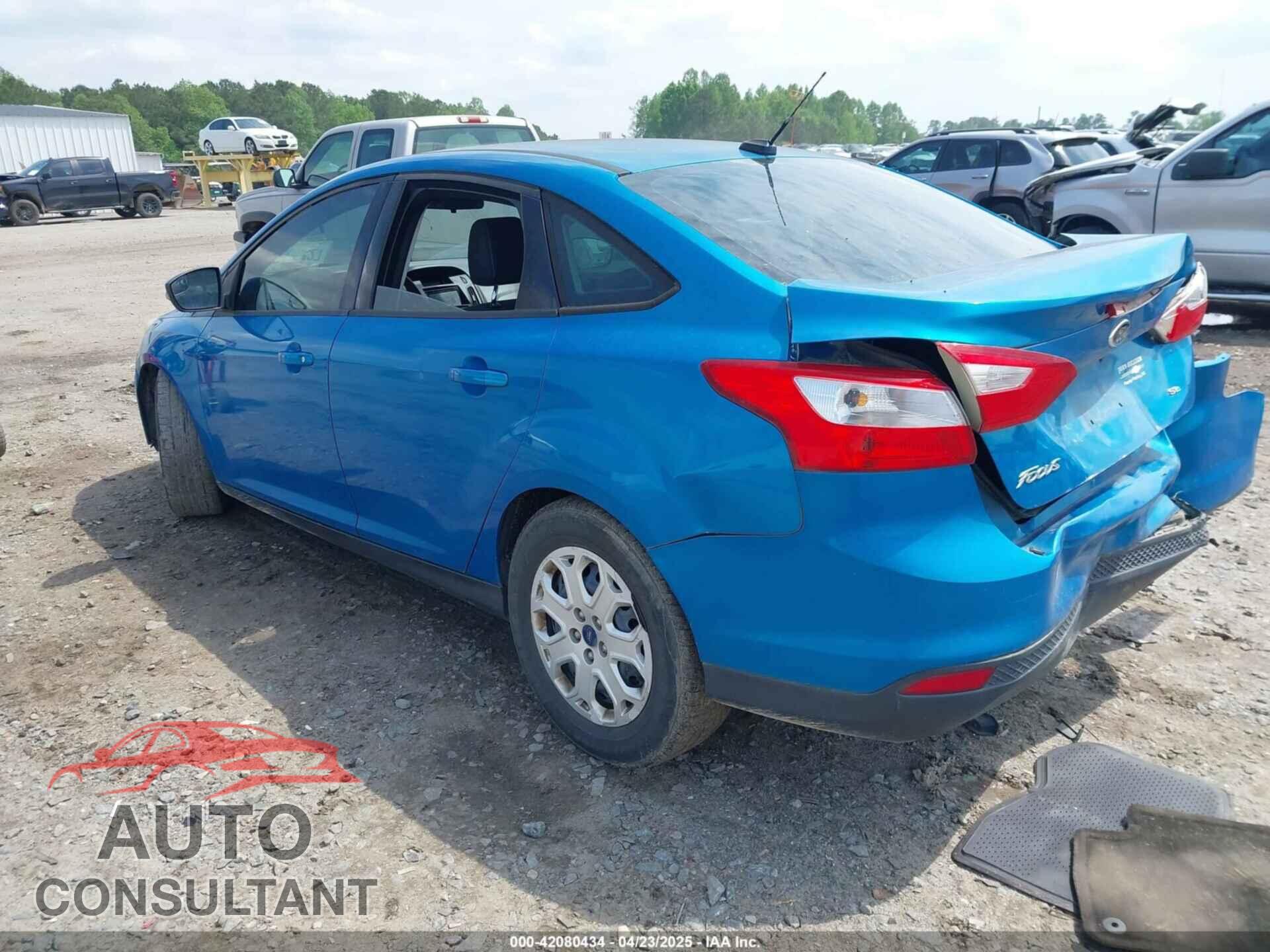 FORD FOCUS 2012 - 1FAHP3F28CL353247