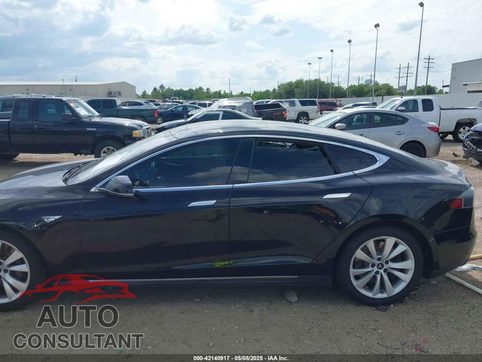 TESLA MODEL S 2014 - 5YJSA1H1XEFP44397