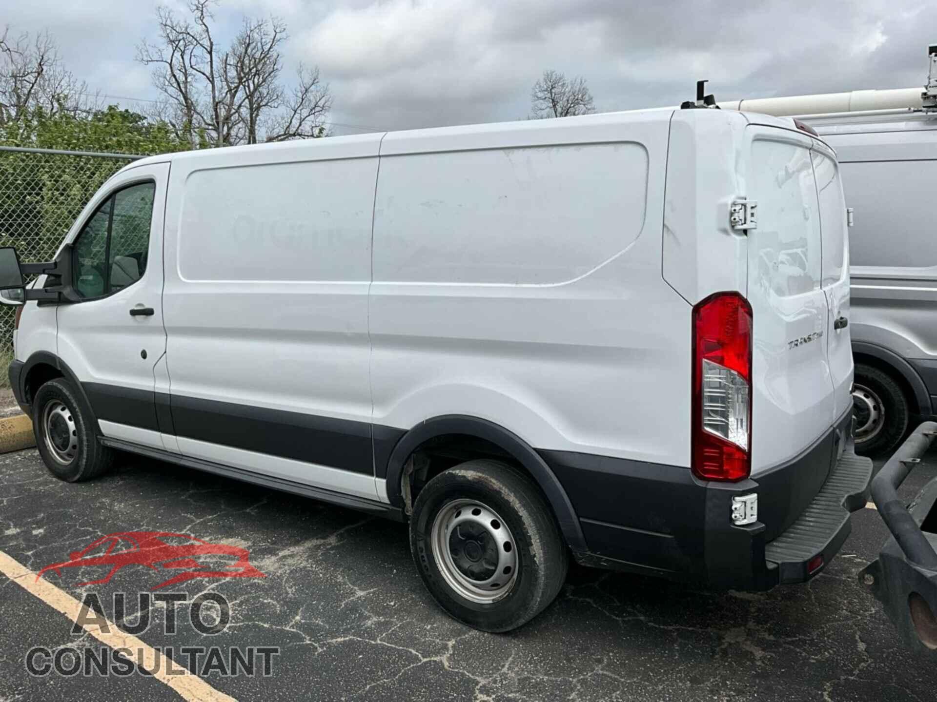 FORD TRANSIT 2018 - 1FTYR1ZM2JKB22840