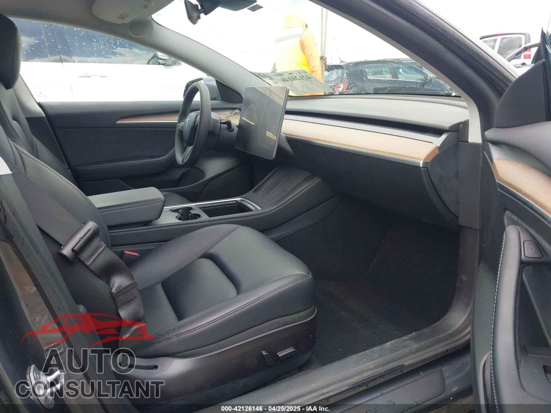 TESLA MODEL 3 2021 - 5YJ3E1EB0MF979654
