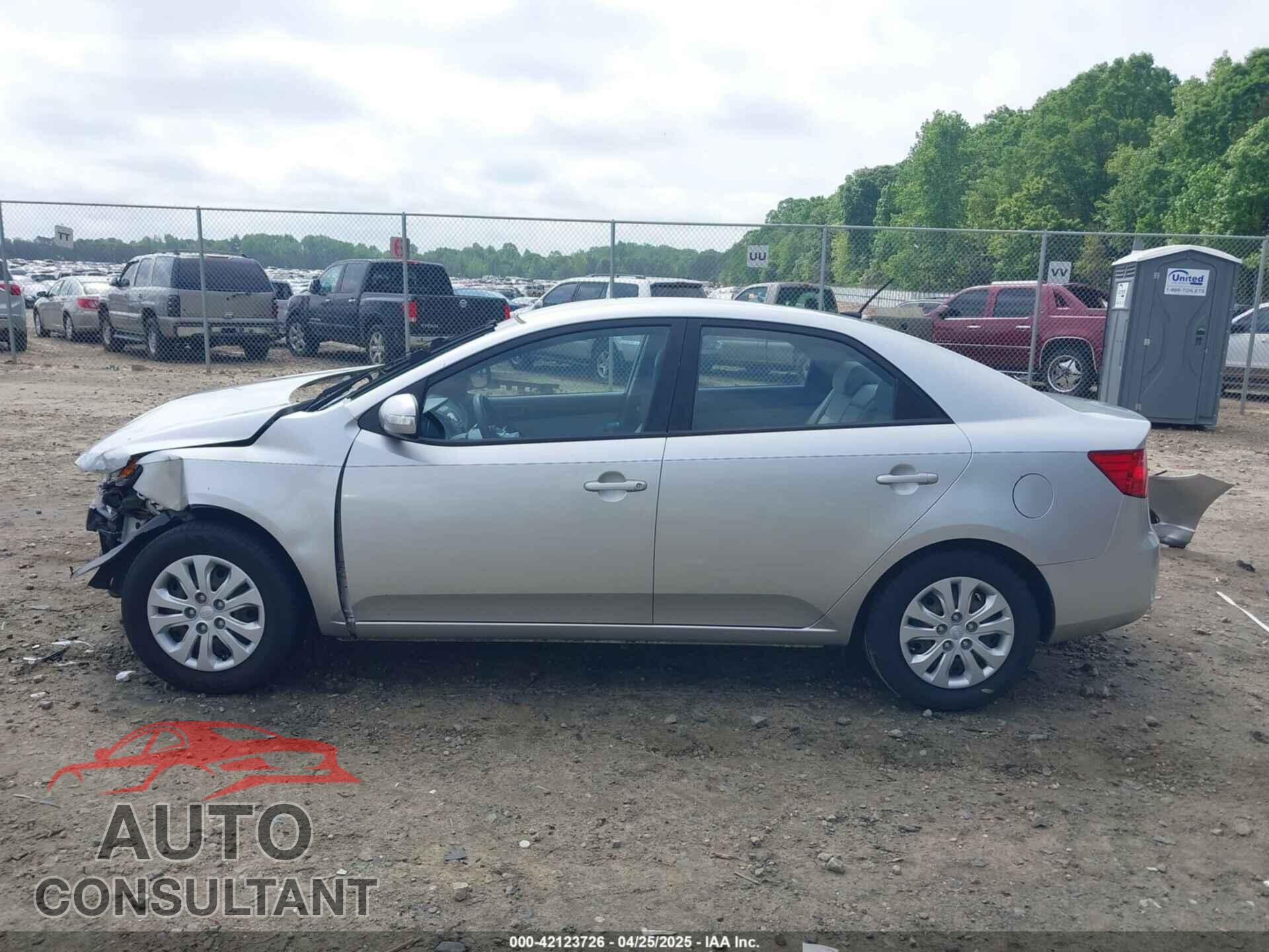 KIA FORTE 2010 - KNAFU4A27A5834628