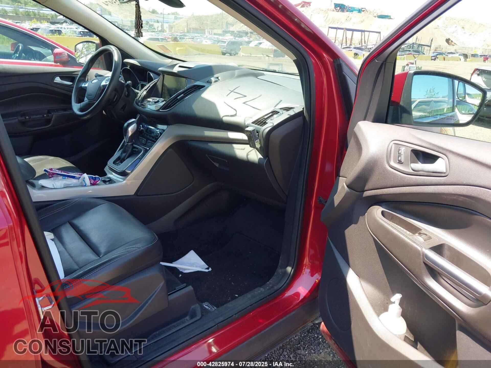 FORD ESCAPE 2013 - 1FMCU0H98DUA70506