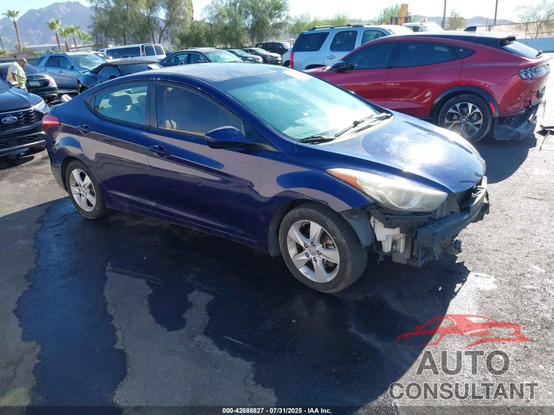 HYUNDAI ELANTRA 2013 - 5NPDH4AE2DH389082
