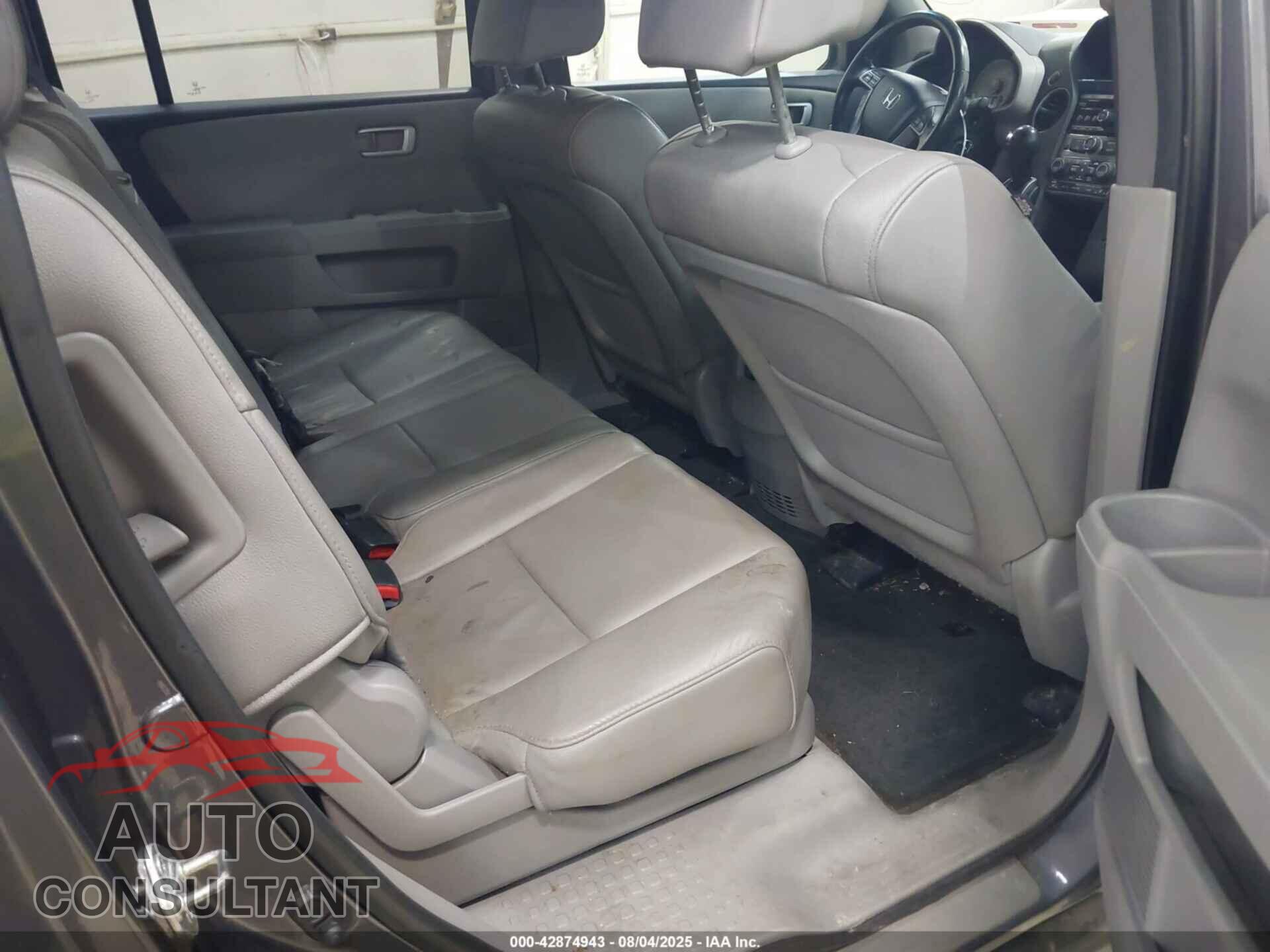 HONDA PILOT 2014 - 5FNYF4H52EB024950