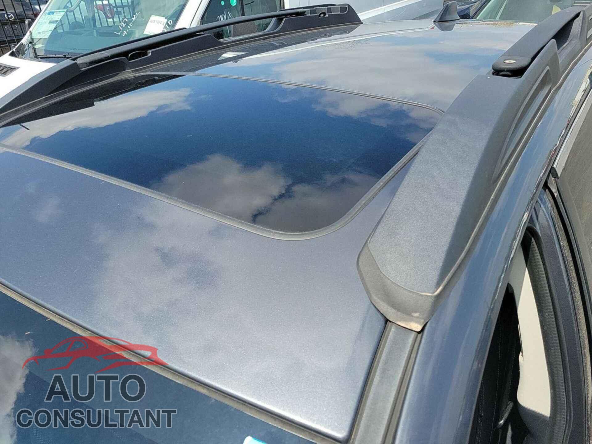 SUBARU OUTBACK 2019 - 4S4BSAHC5K3256087