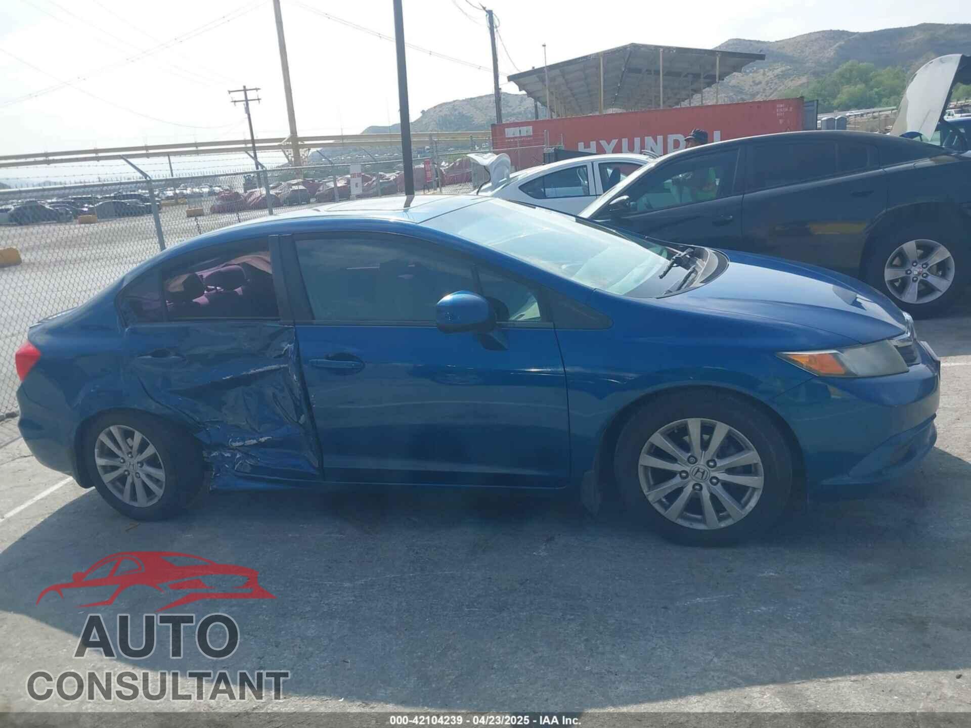 HONDA CIVIC 2012 - 2HGFB2F86CH551192