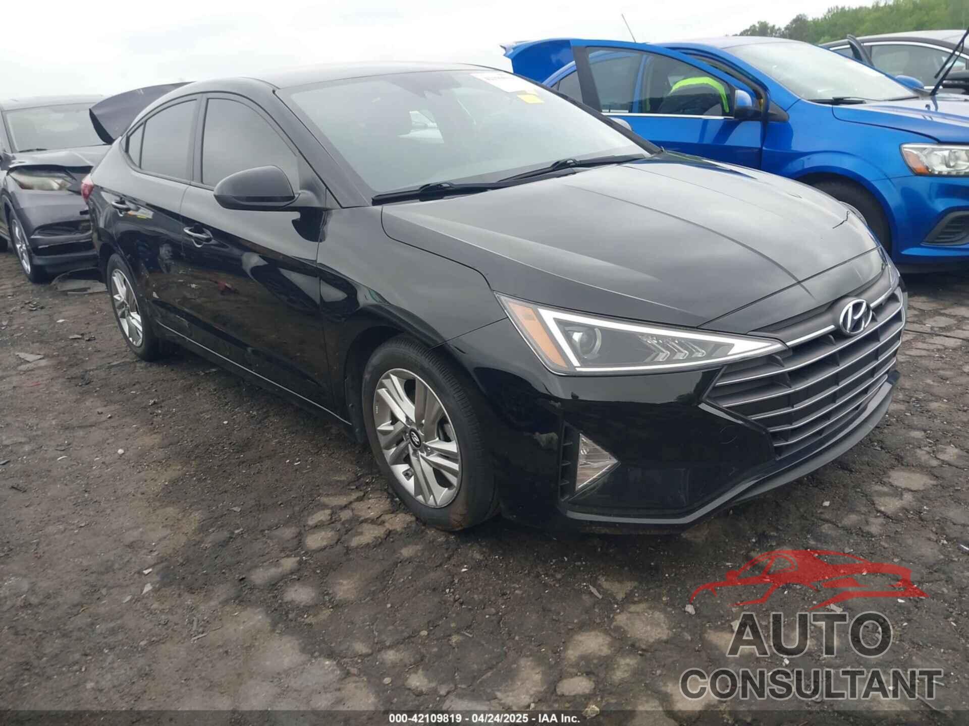 HYUNDAI ELANTRA 2019 - KMHD84LF5KU879097