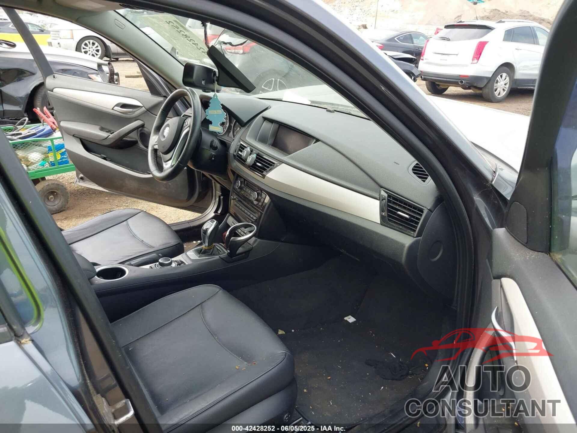 BMW X1 2014 - WBAVL1C59EVR93726