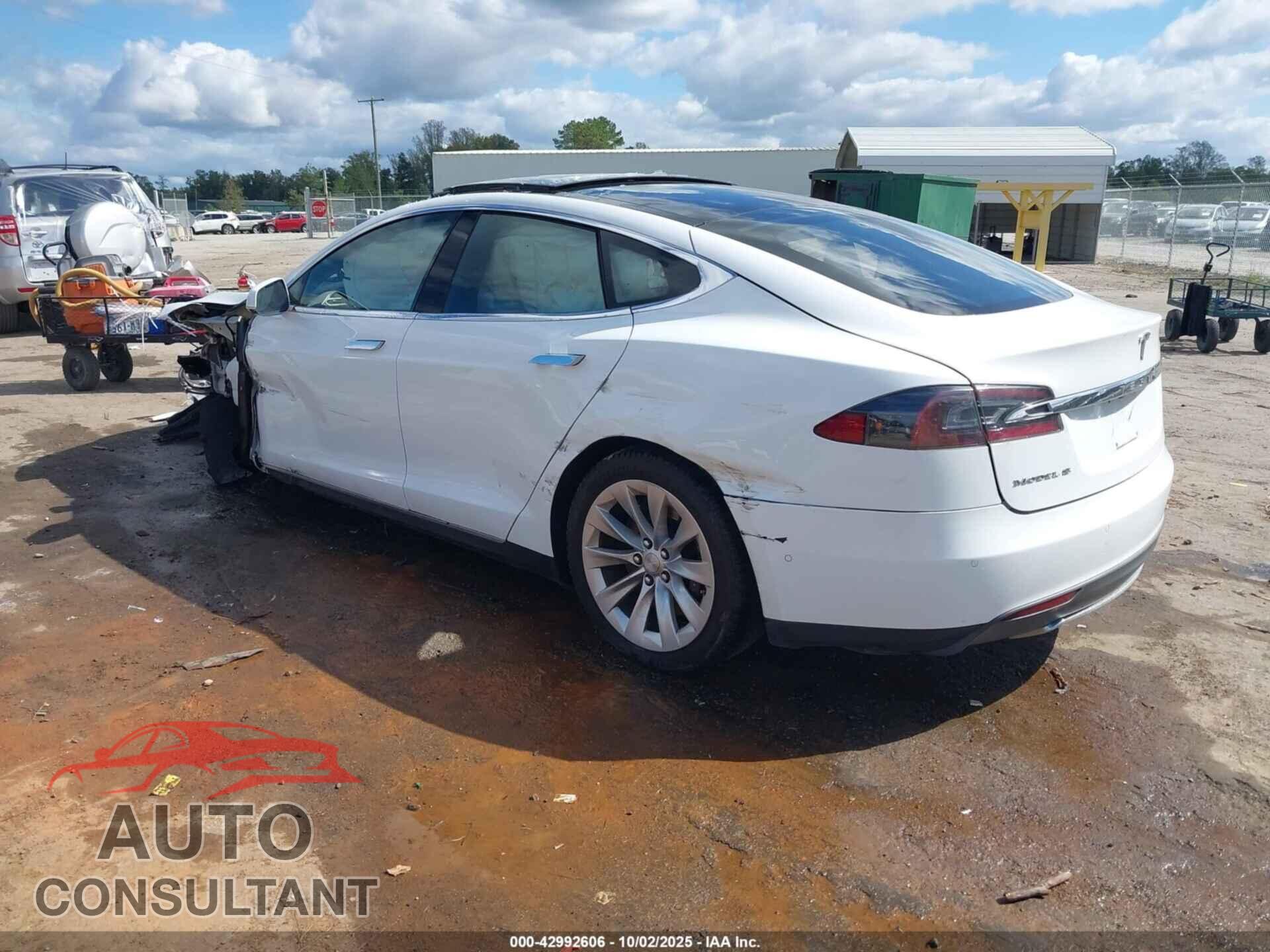 TESLA MODEL S 2016 - 5YJSA1E18GF132299