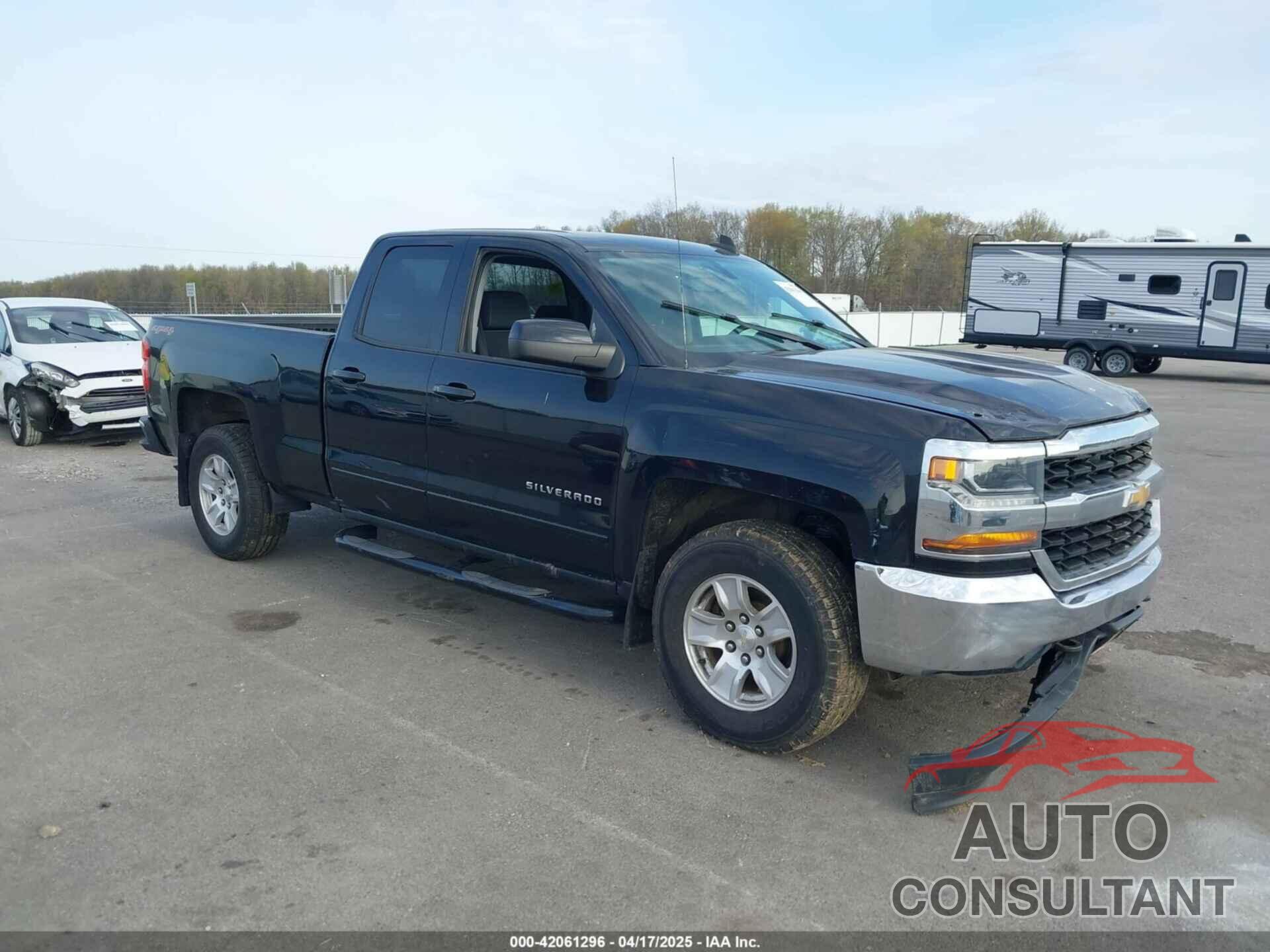 CHEVROLET SILVERADO 1500 2017 - 1GCVKREC1HZ239166