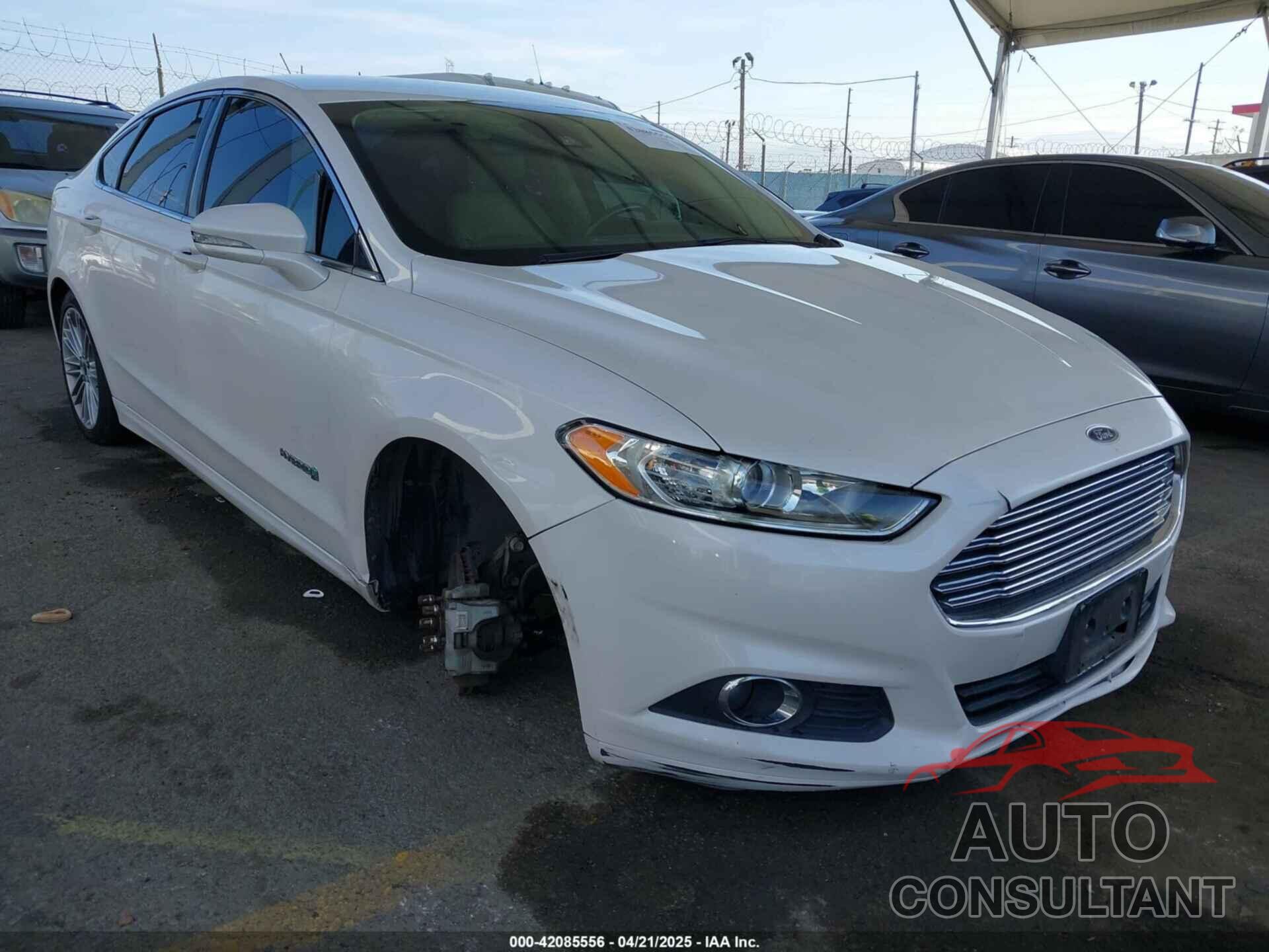 FORD FUSION HYBRID 2013 - 3FA6P0LU1DR310075