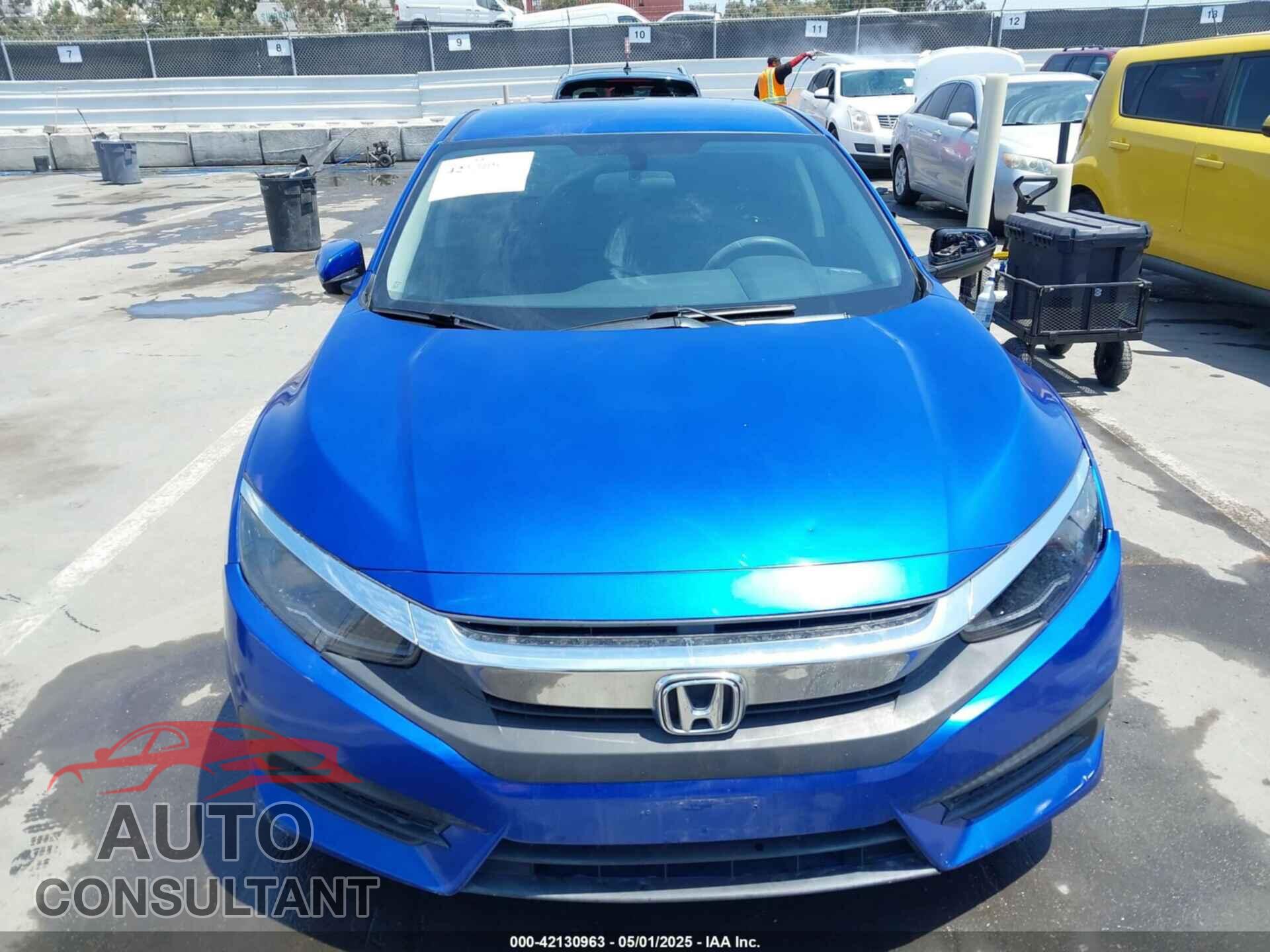 HONDA CIVIC 2017 - 2HGFC2F56HH516730