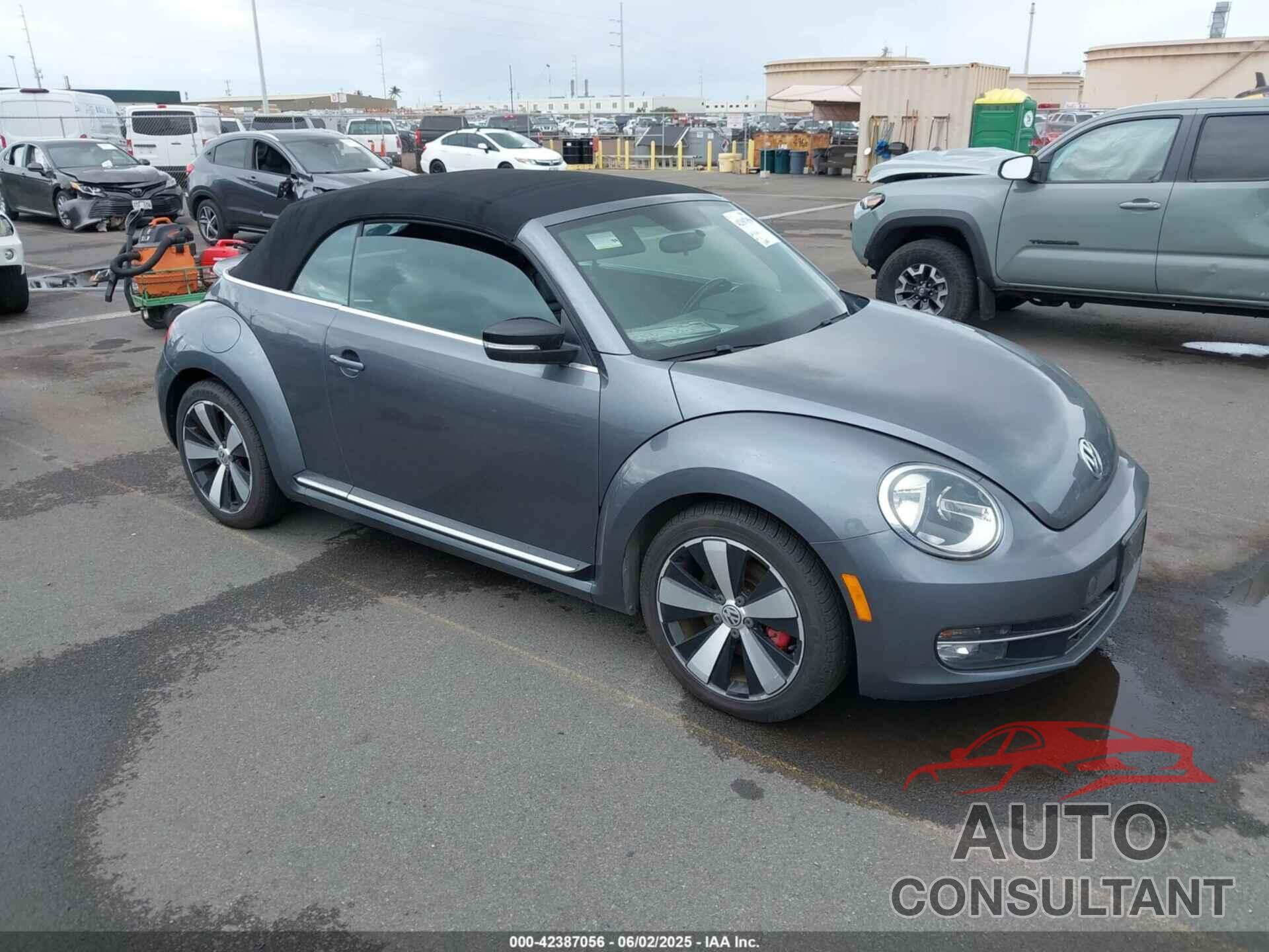 VOLKSWAGEN BEETLE 2013 - 3VW7A7AT0DM813433