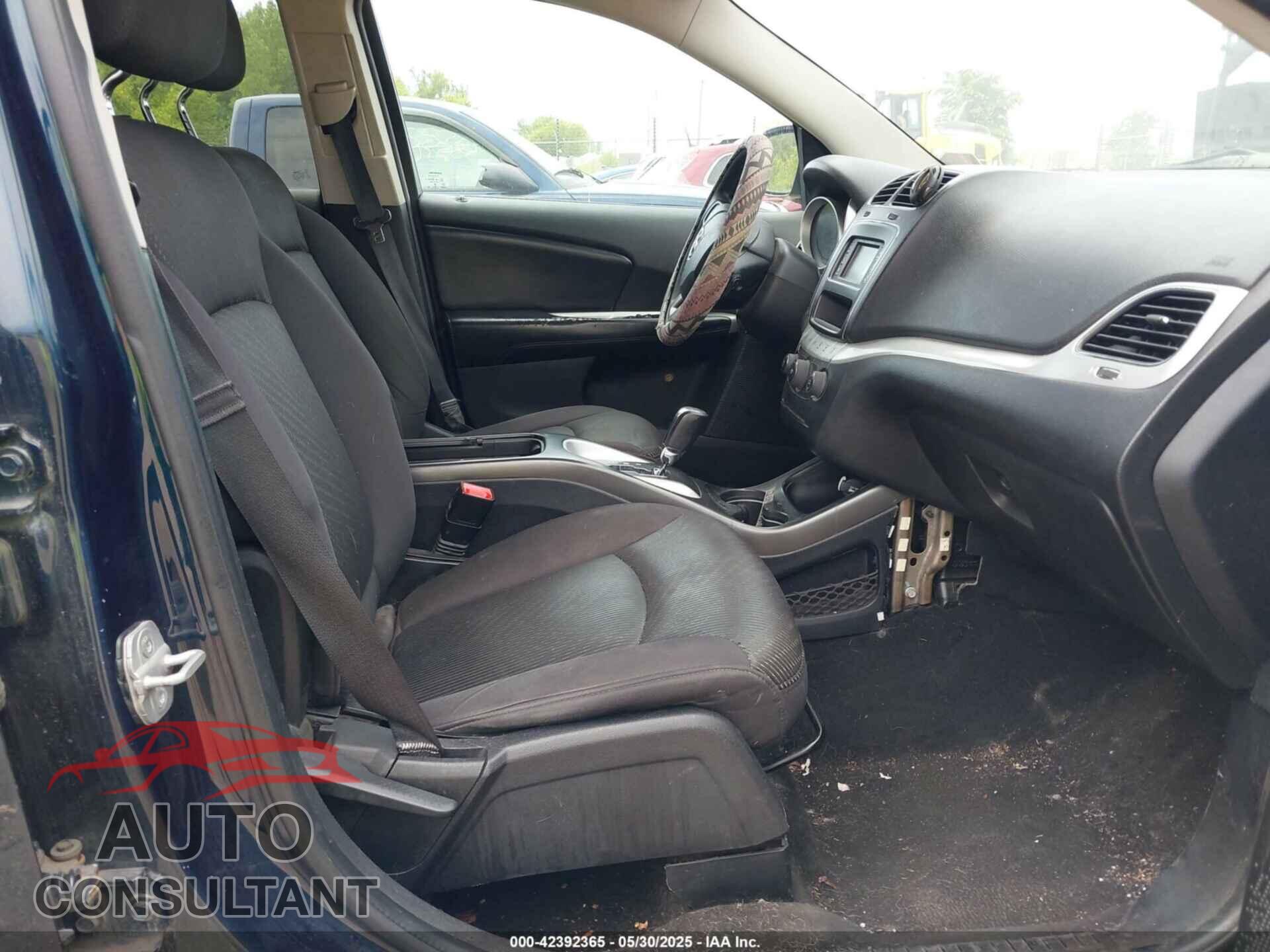 DODGE JOURNEY 2013 - 3C4PDCBG7DT637314