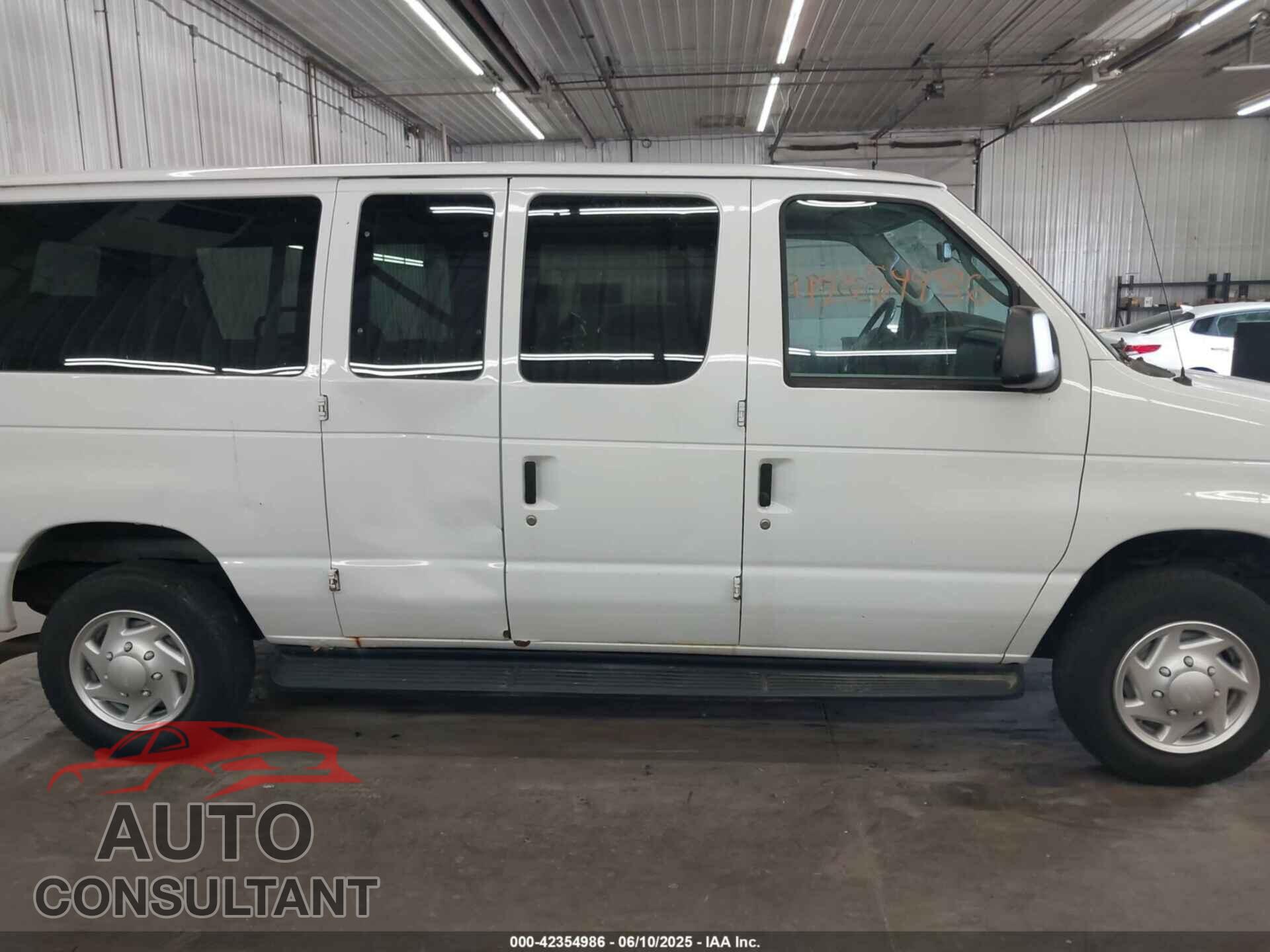 FORD E-350 SUPER DUTY 2013 - 1FBNE3BL7DDA62126