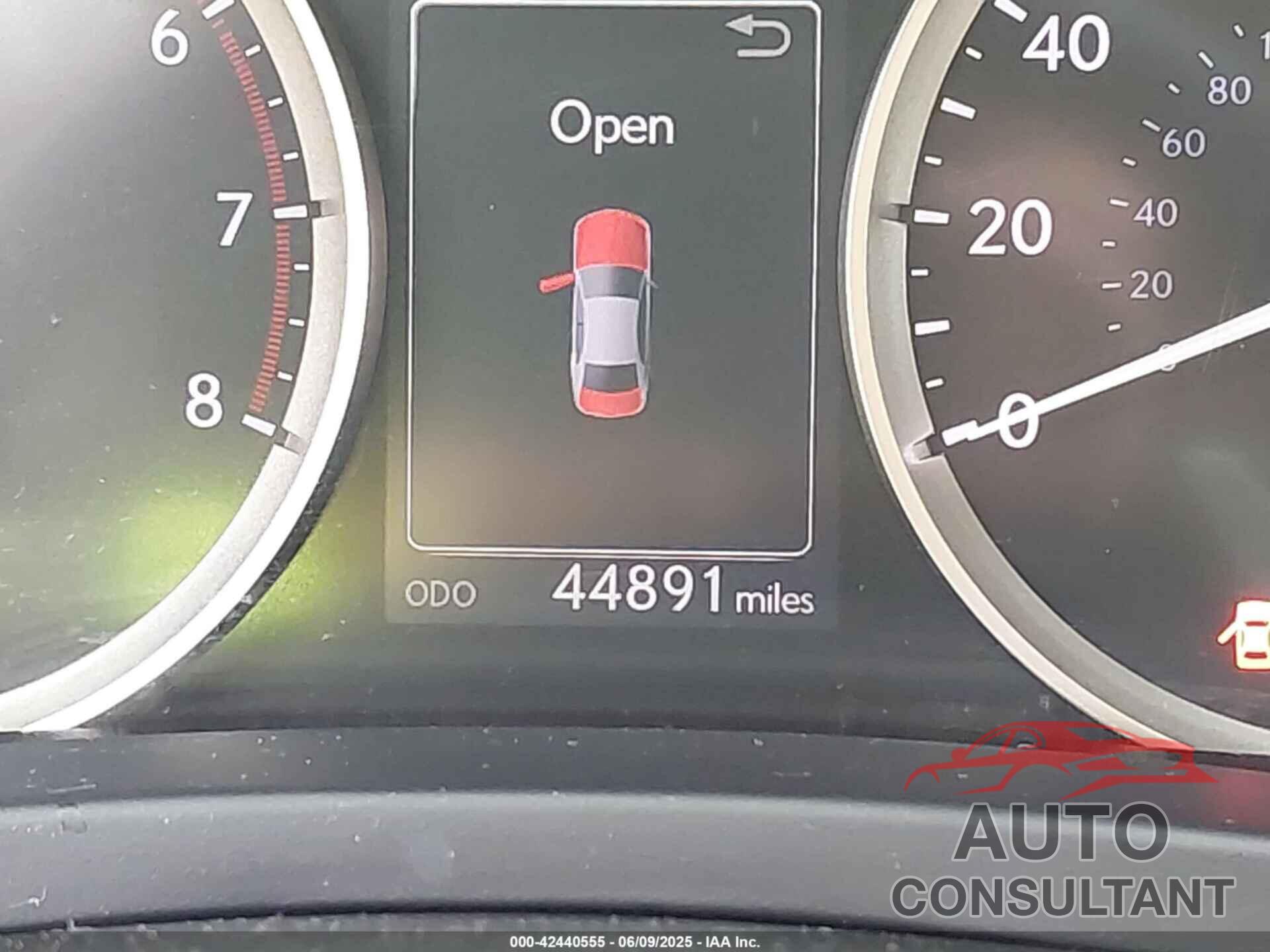 LEXUS IS 200T 2016 - JTHBA1D20G5015102