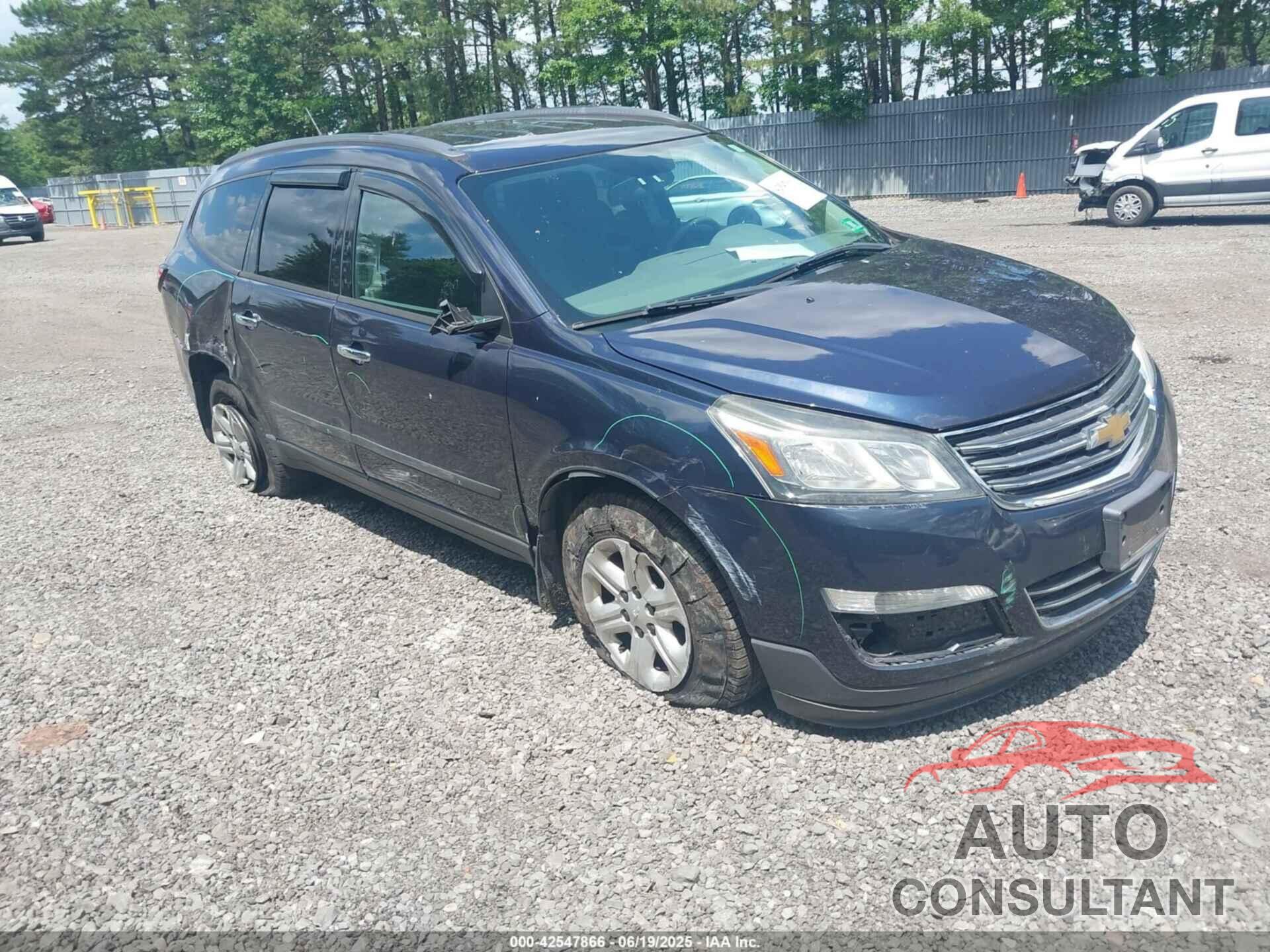 CHEVROLET TRAVERSE 2015 - 1GNKRFKD4FJ104373