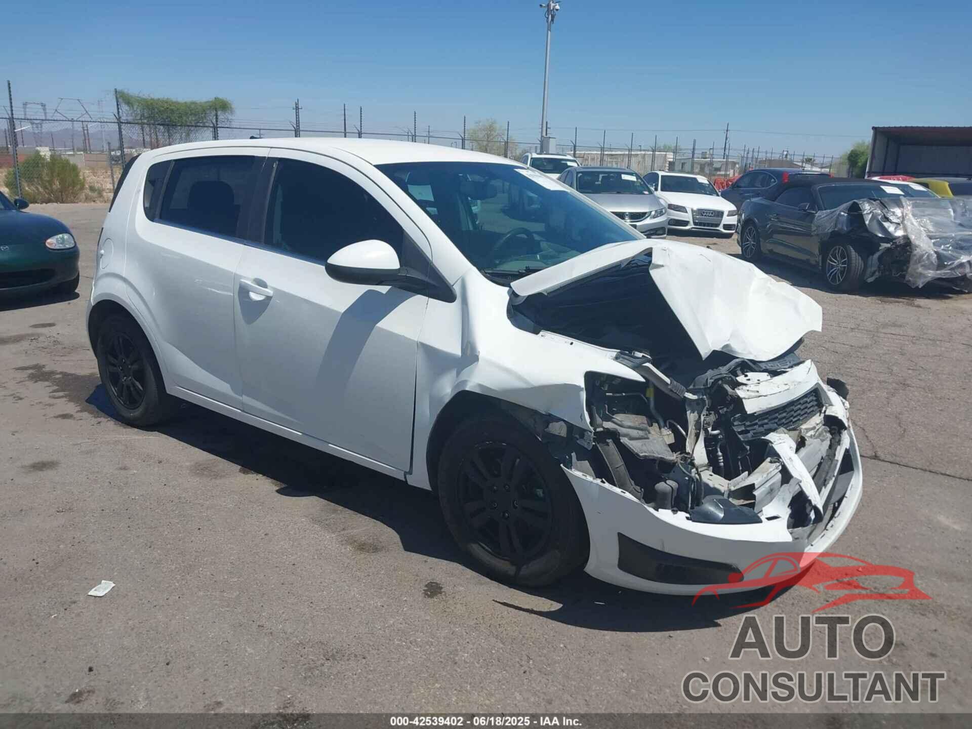 CHEVROLET SONIC 2014 - 1G1JC6SH9E4101547