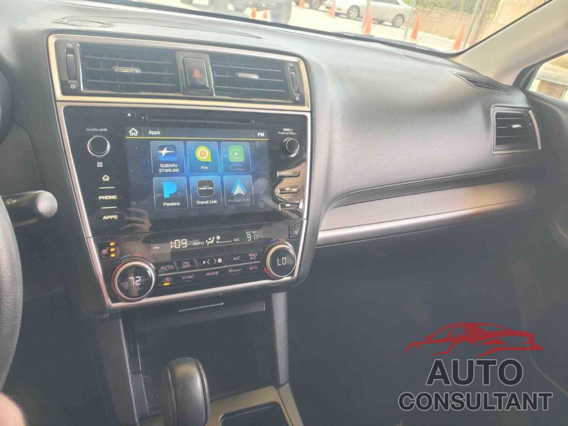 SUBARU LEGACY 2019 - 4S3BNAF67K3018329