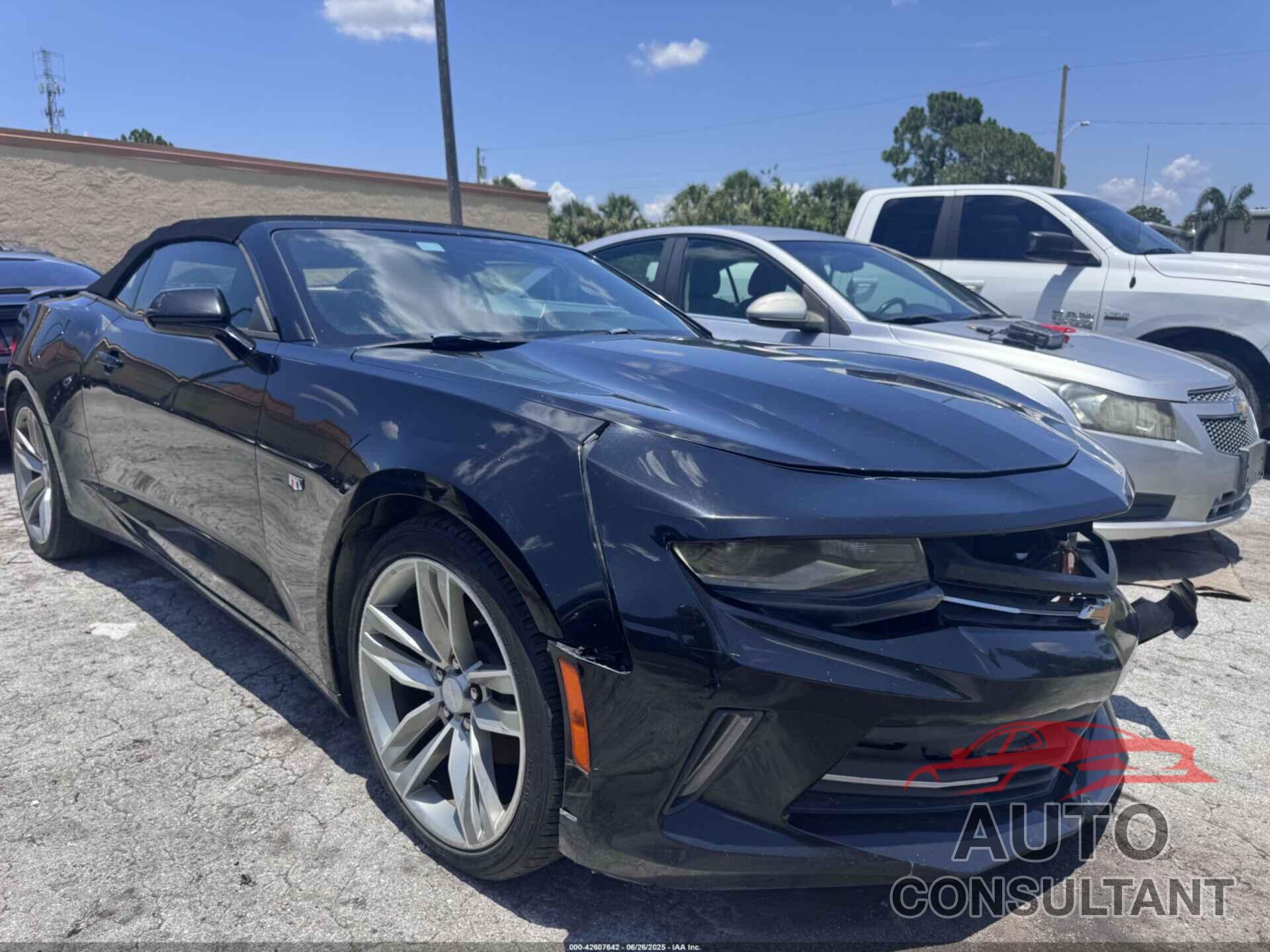 CHEVROLET CAMARO 2017 - 1G1FB3DS8H0174808