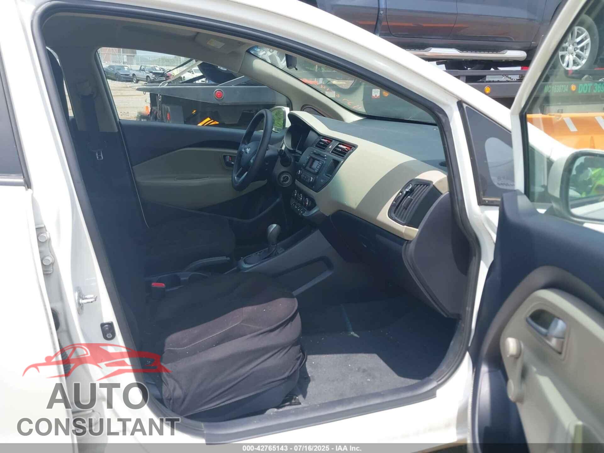 KIA RIO 2014 - KNADM4A38E6324224