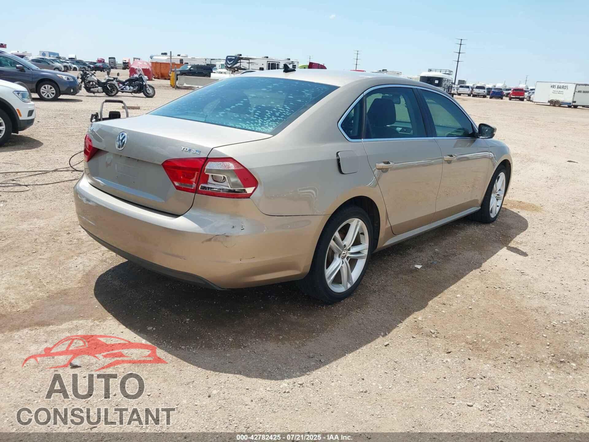 VOLKSWAGEN PASSAT 2015 - 1VWBV7A34FC060976