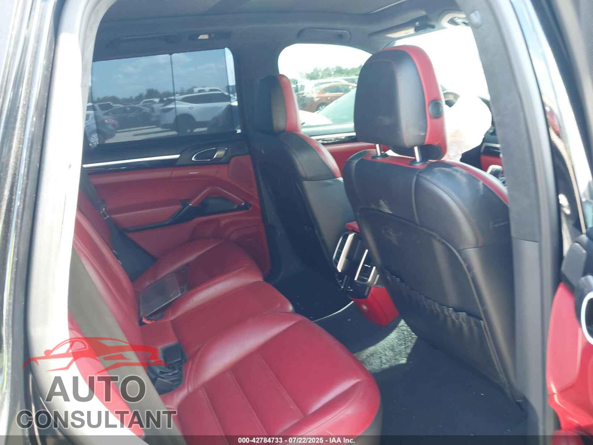 PORSCHE CAYENNE 2016 - WP1AD2A2XGLA73436