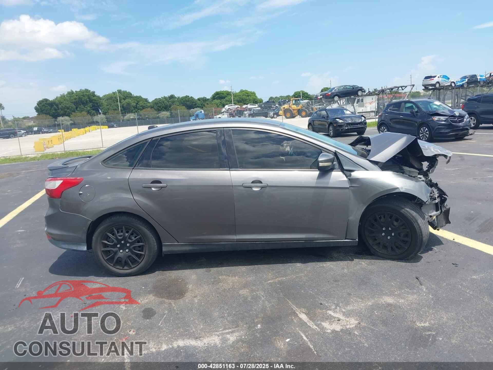 FORD FOCUS 2013 - 1FADP3F29DL167393