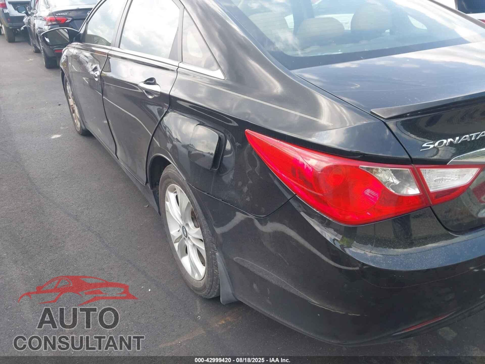 HYUNDAI SONATA 2011 - 5NPEC4AC2BH306538