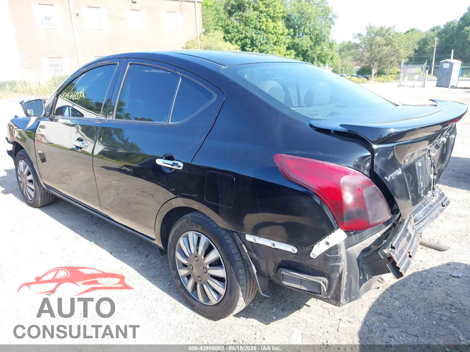 NISSAN VERSA 2017 - 3N1CN7AP1HK405875