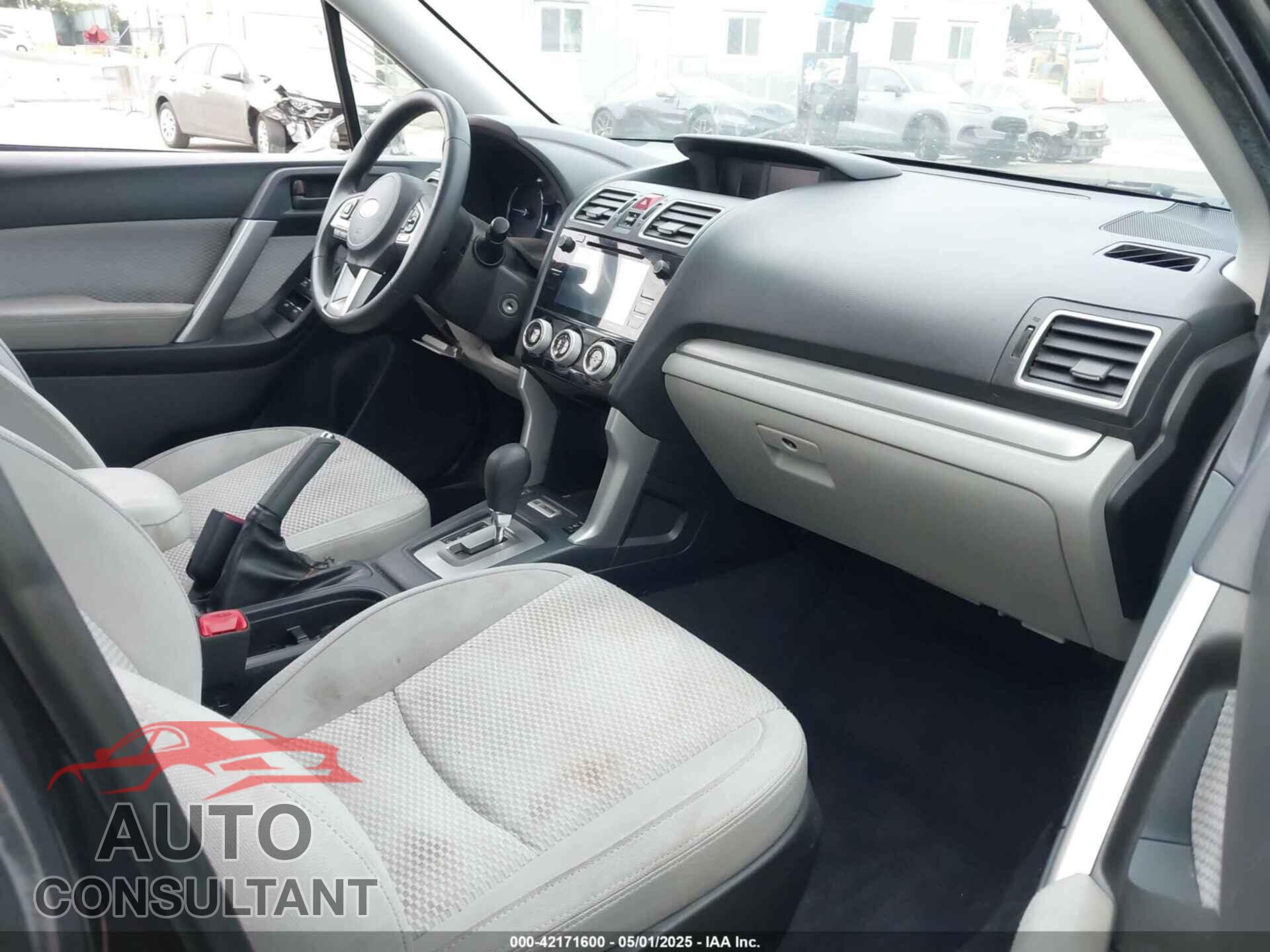 SUBARU FORESTER 2017 - JF2SJAGC7HH419599